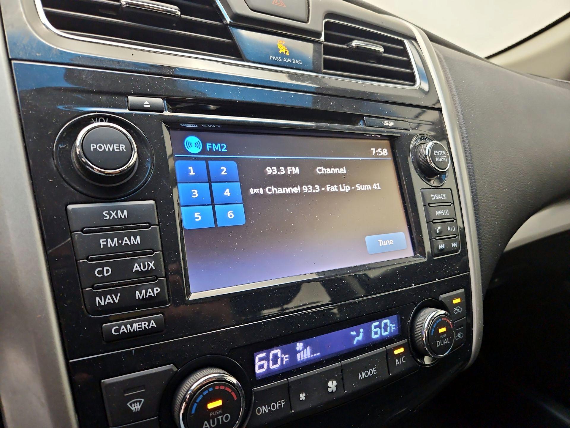 Thumbnail: 2014 Nissan Altima - 16
