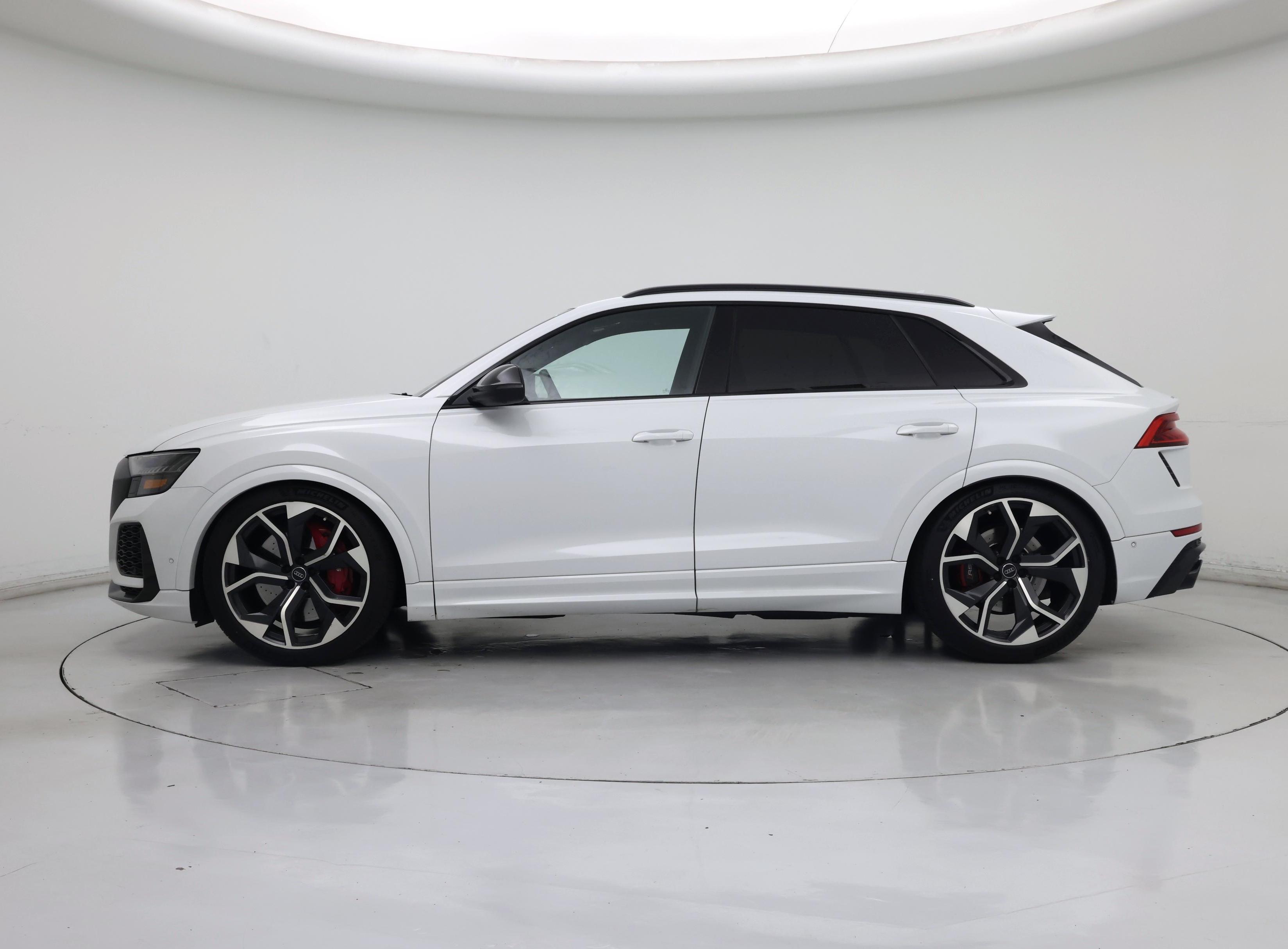 Thumbnail: 2021 Audi RS Q8 - 3