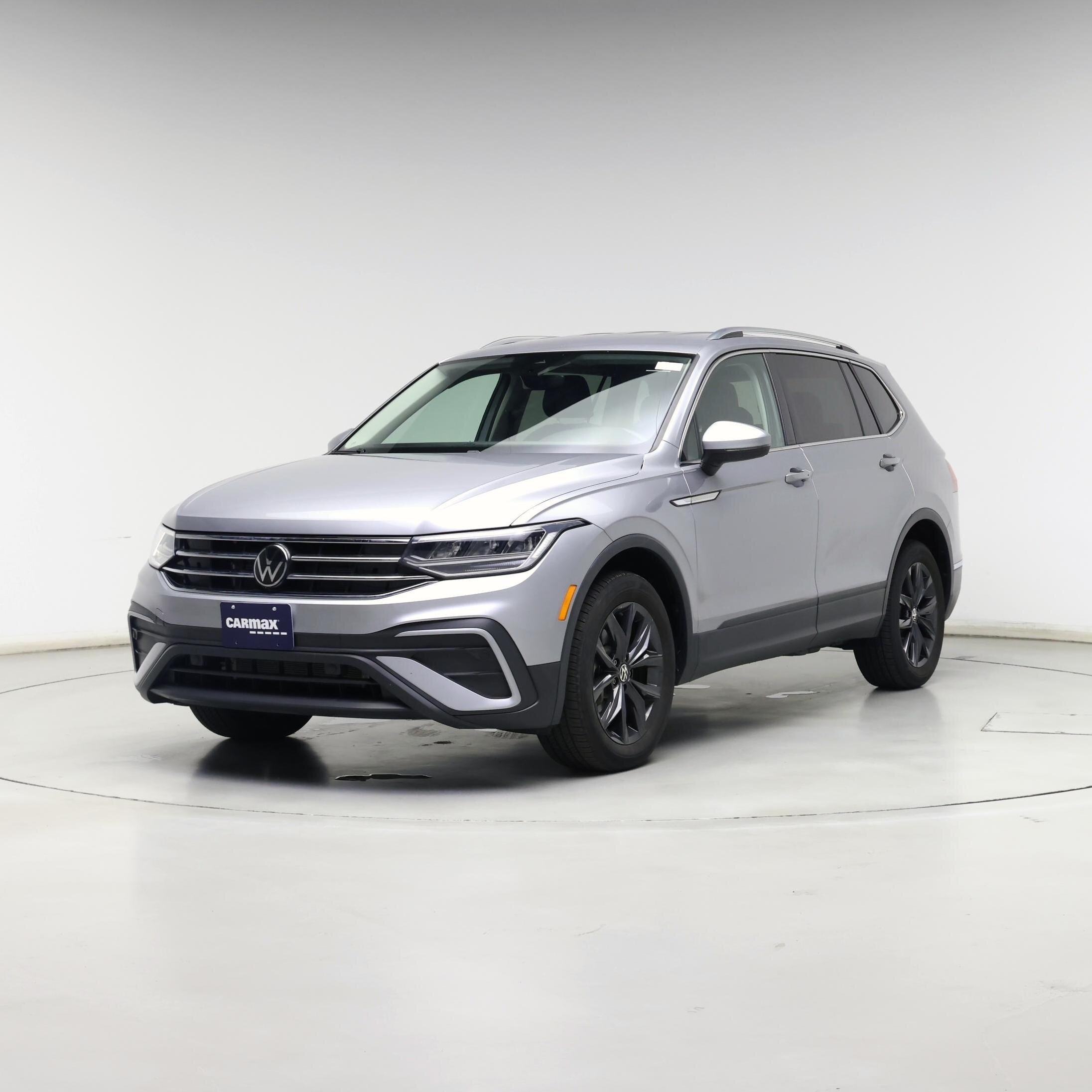 Thumbnail: 2024 Volkswagen Tiguan - 4