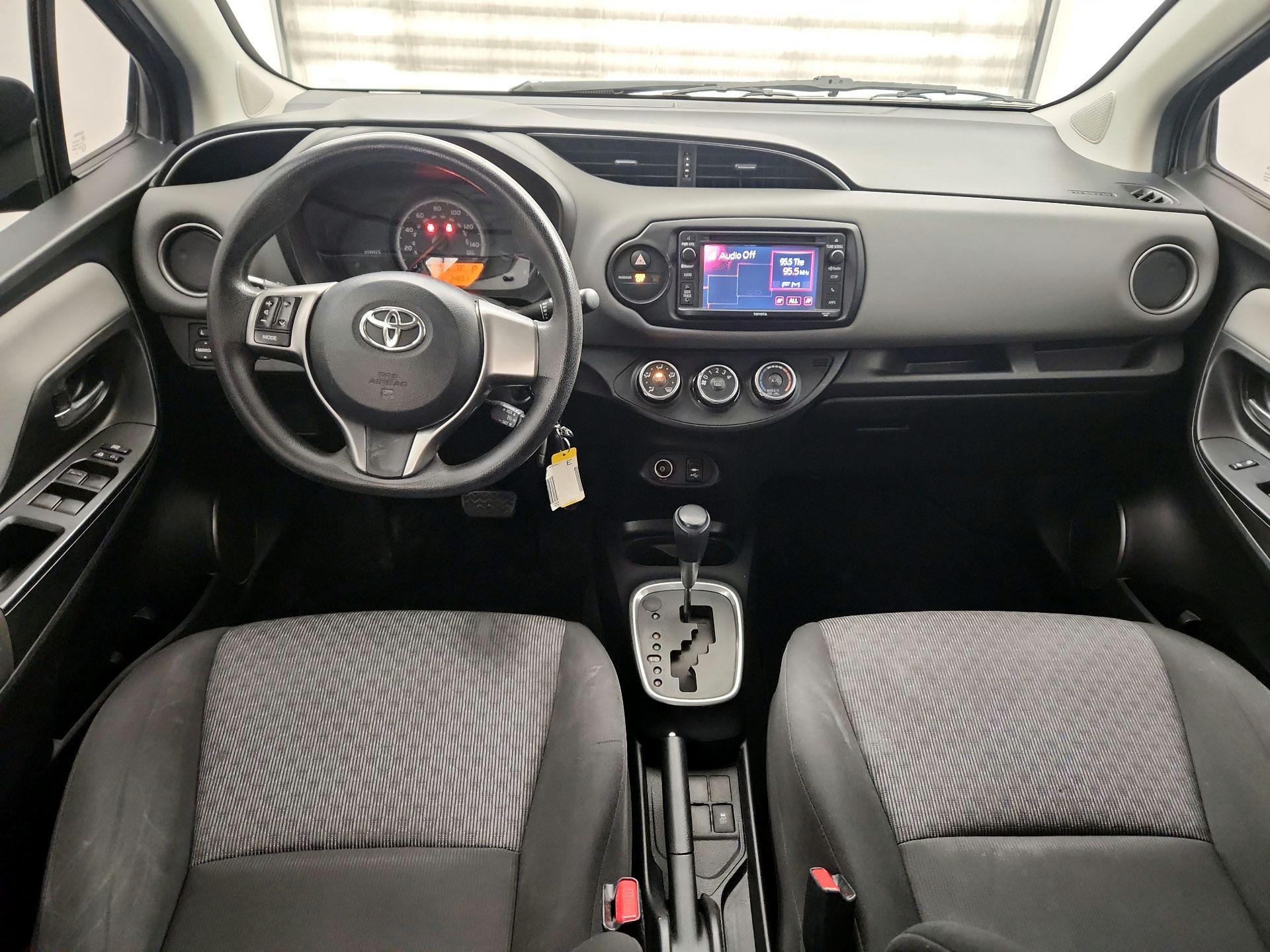 Thumbnail: 2015 Toyota Yaris - 9