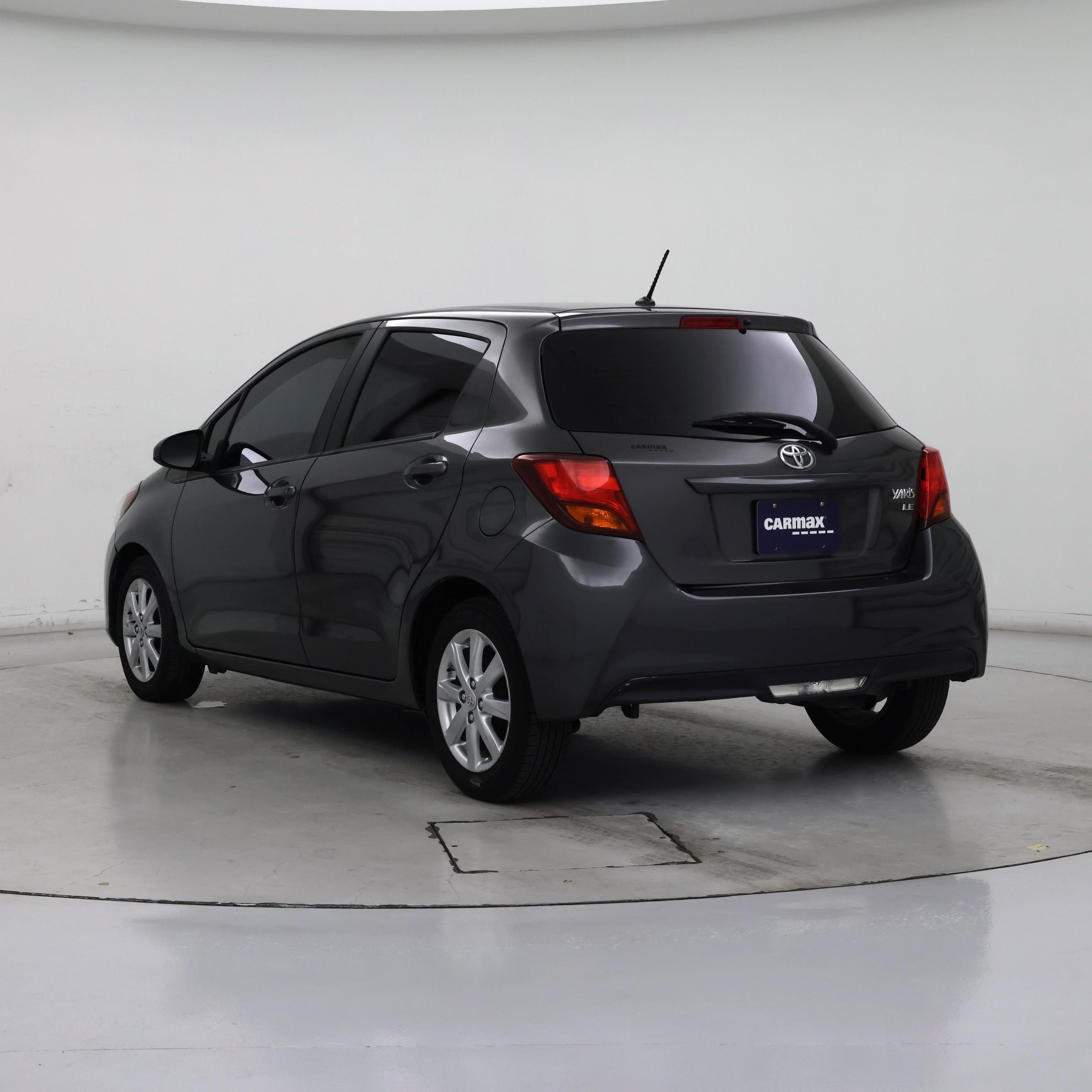 Thumbnail: 2015 Toyota Yaris - 2