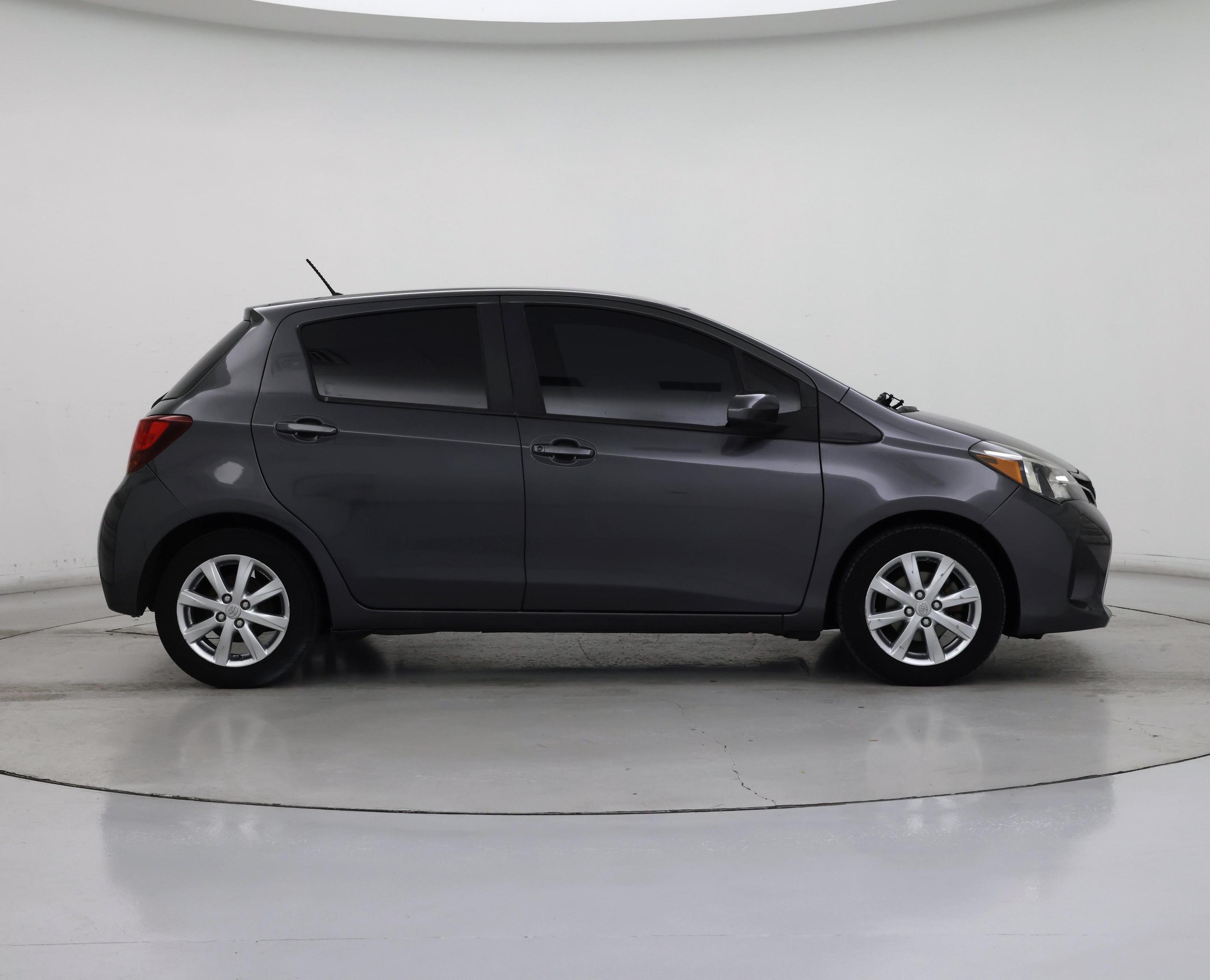 Thumbnail: 2015 Toyota Yaris - 7