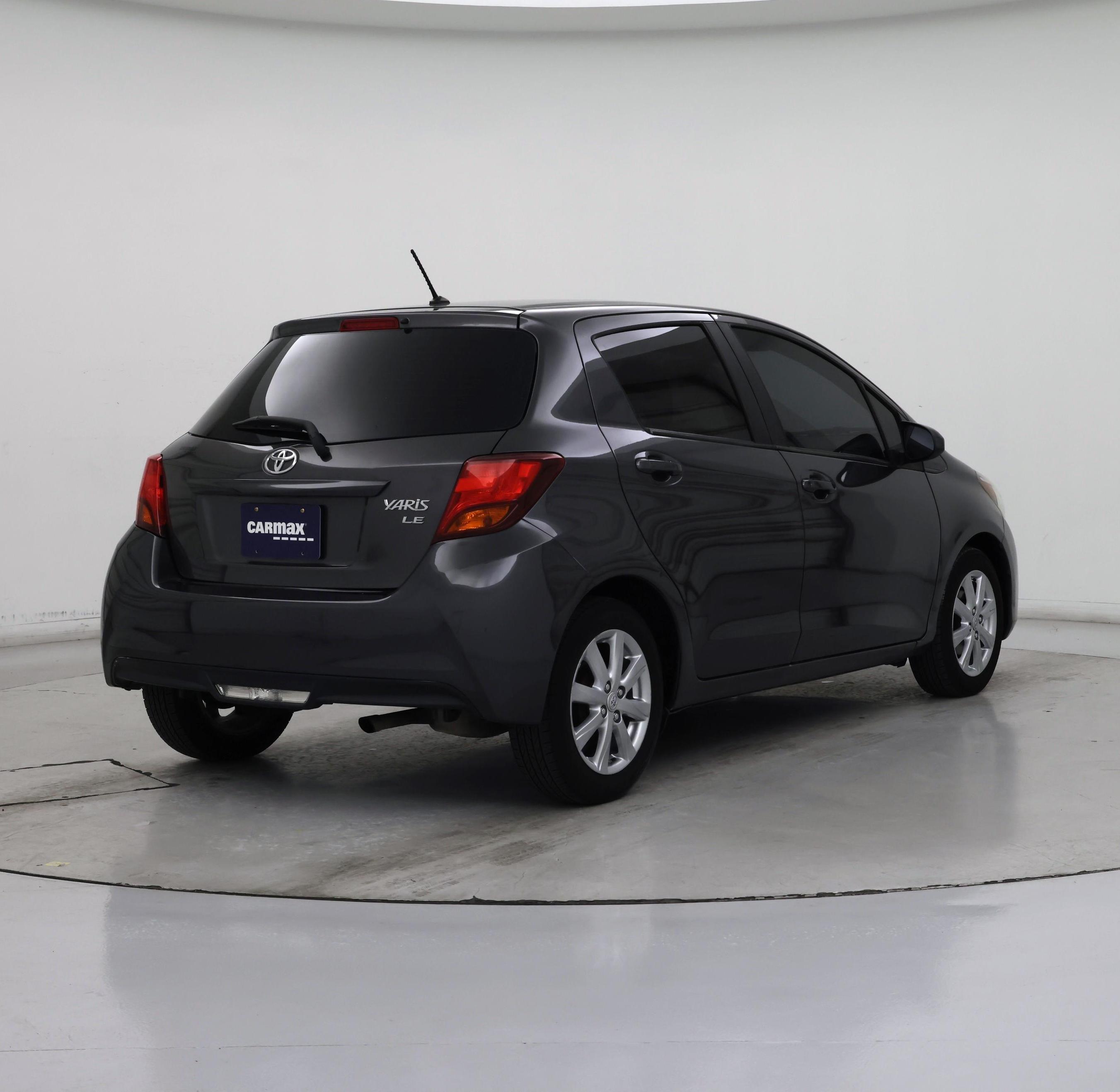 Thumbnail: 2015 Toyota Yaris - 8