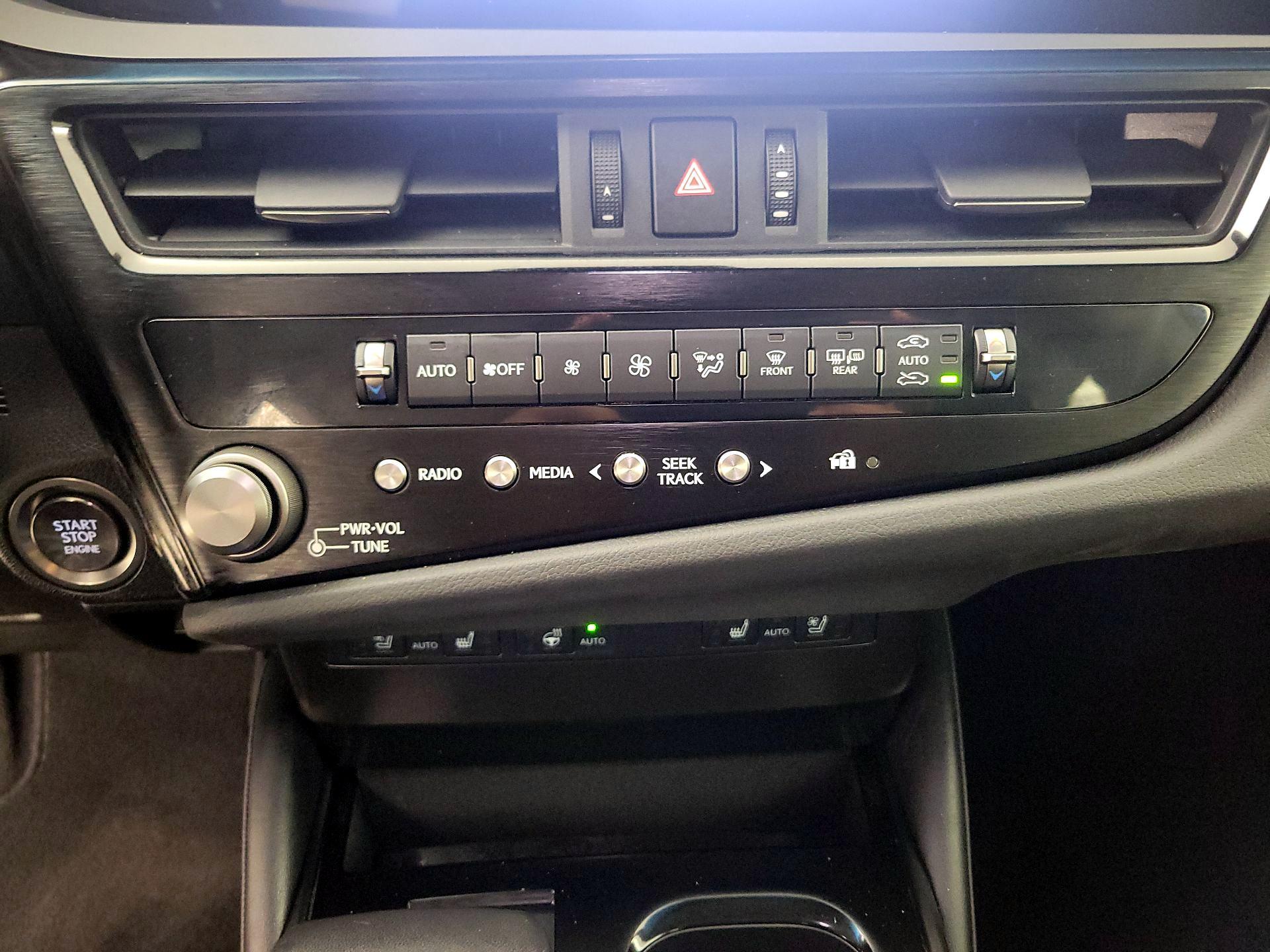 Thumbnail: 2024 Lexus ES - 15
