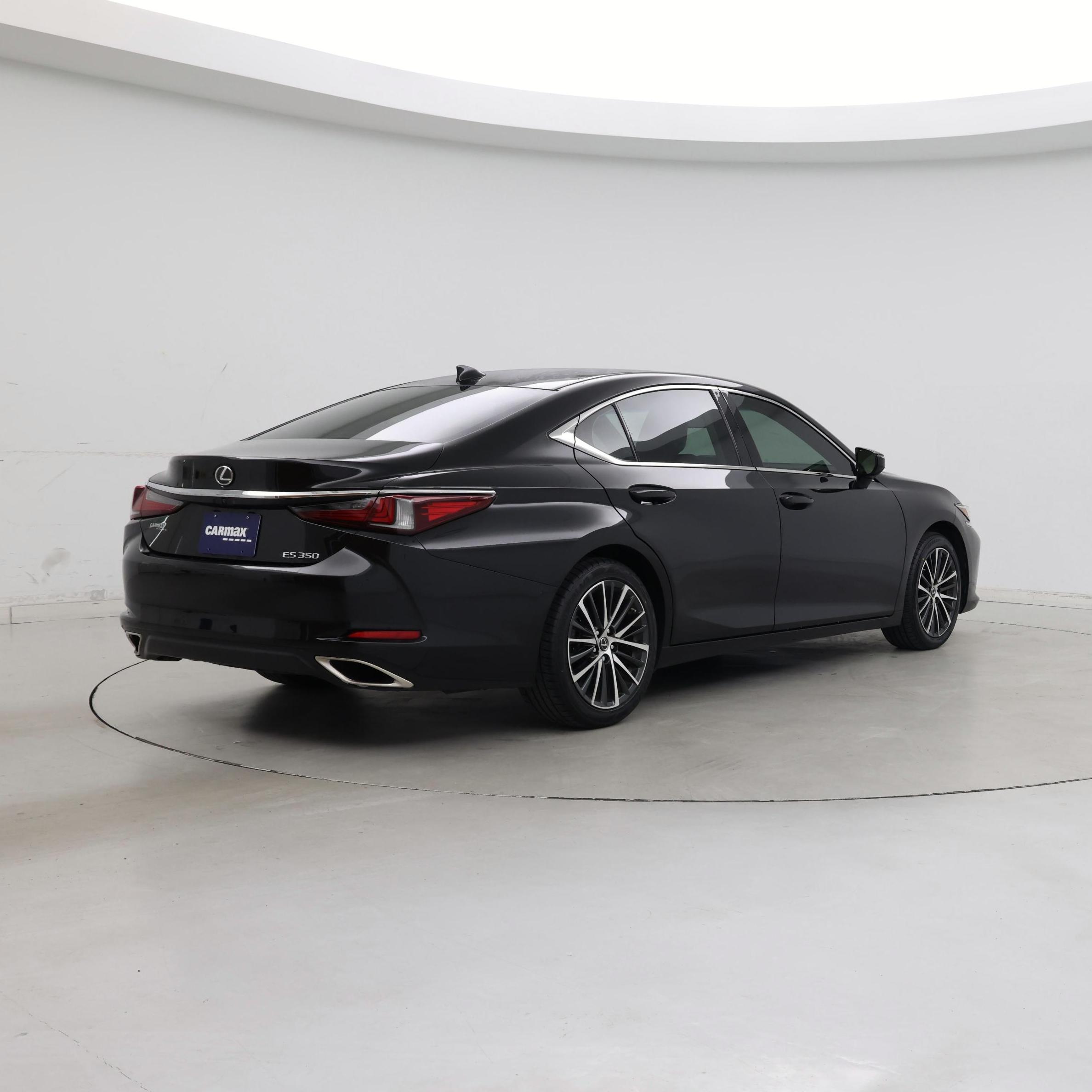 Thumbnail: 2024 Lexus ES - 8