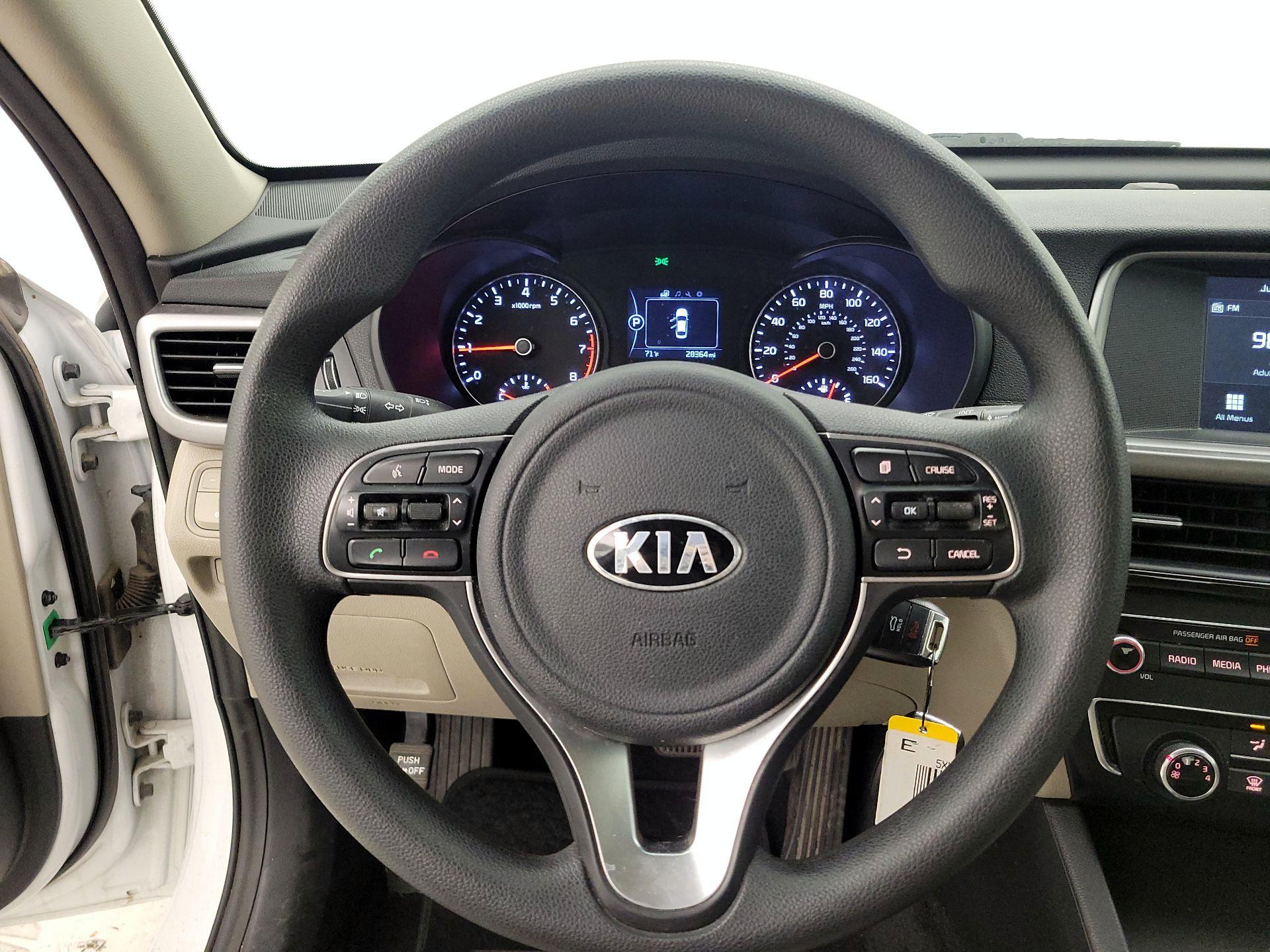 Thumbnail: 2018 Kia Optima - 10