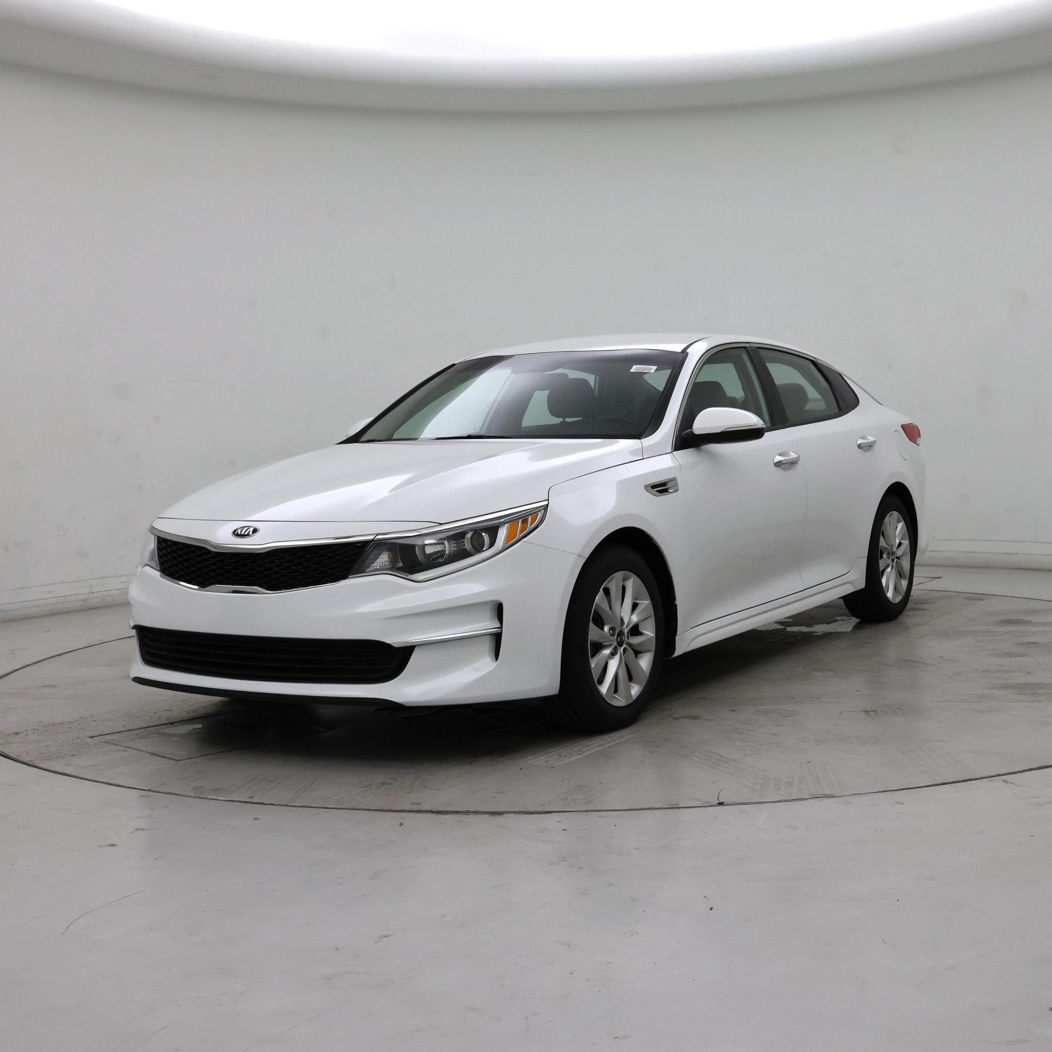 Thumbnail: 2018 Kia Optima - 4