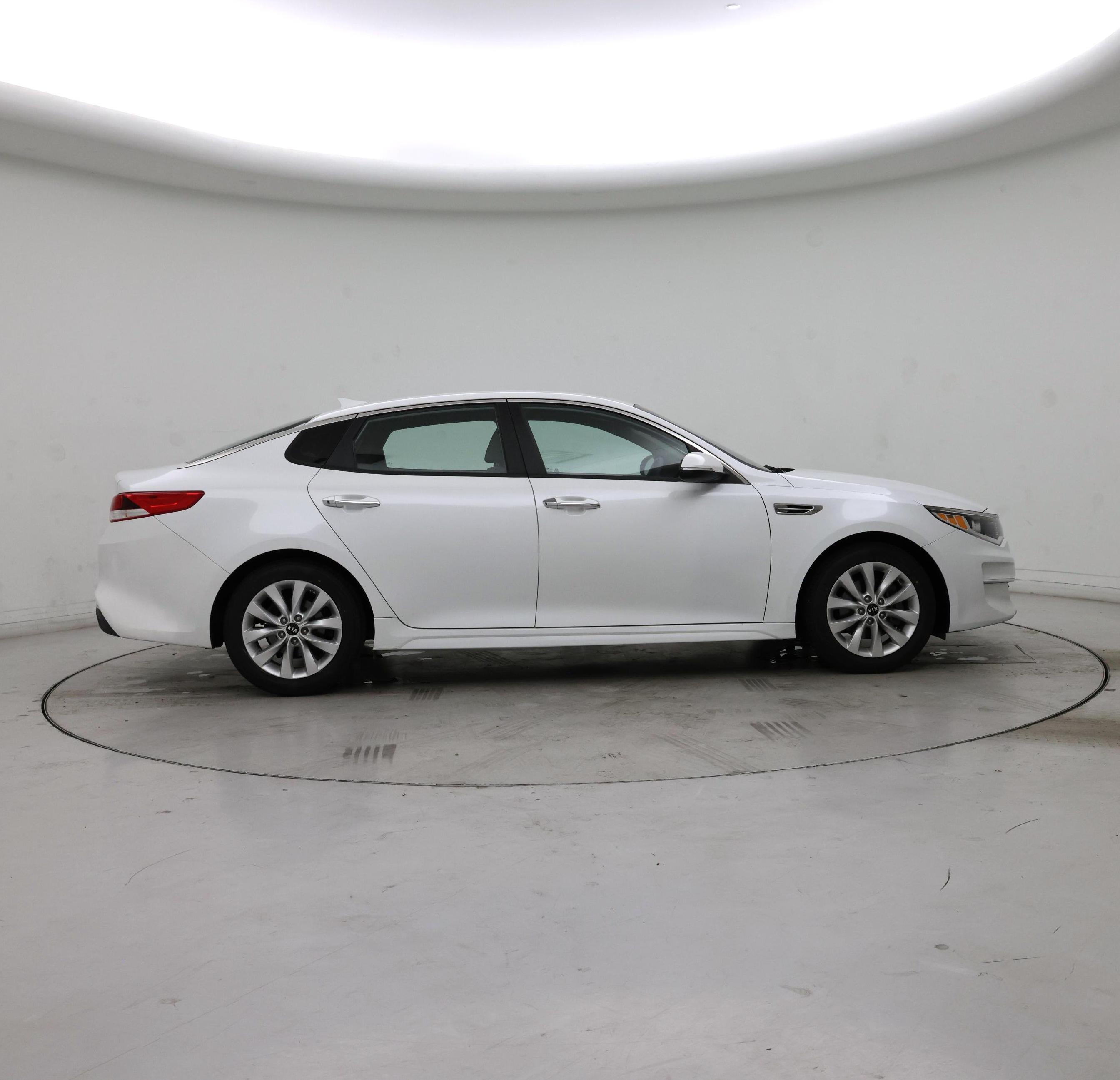 Thumbnail: 2018 Kia Optima - 7