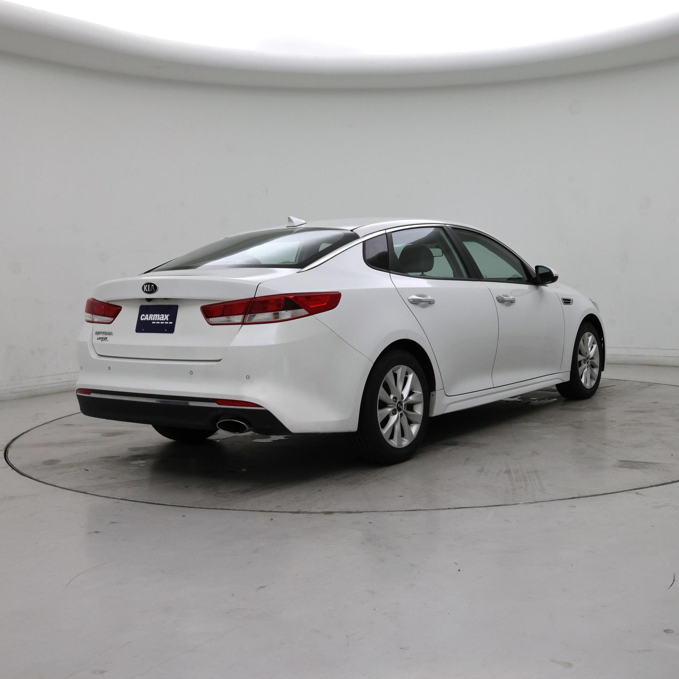 Thumbnail: 2018 Kia Optima - 8