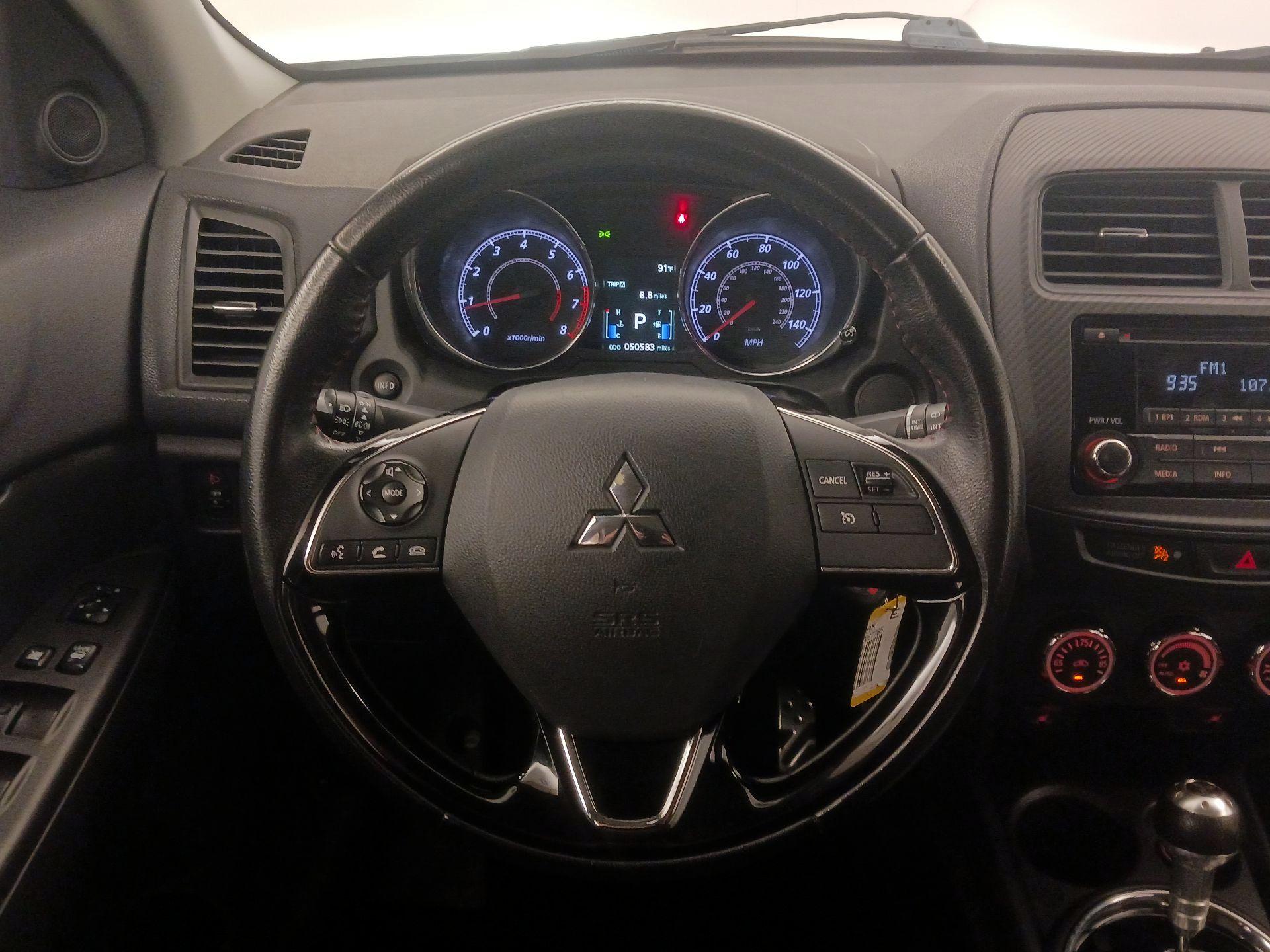 Thumbnail: 2017 Mitsubishi Outlander Sport - 10