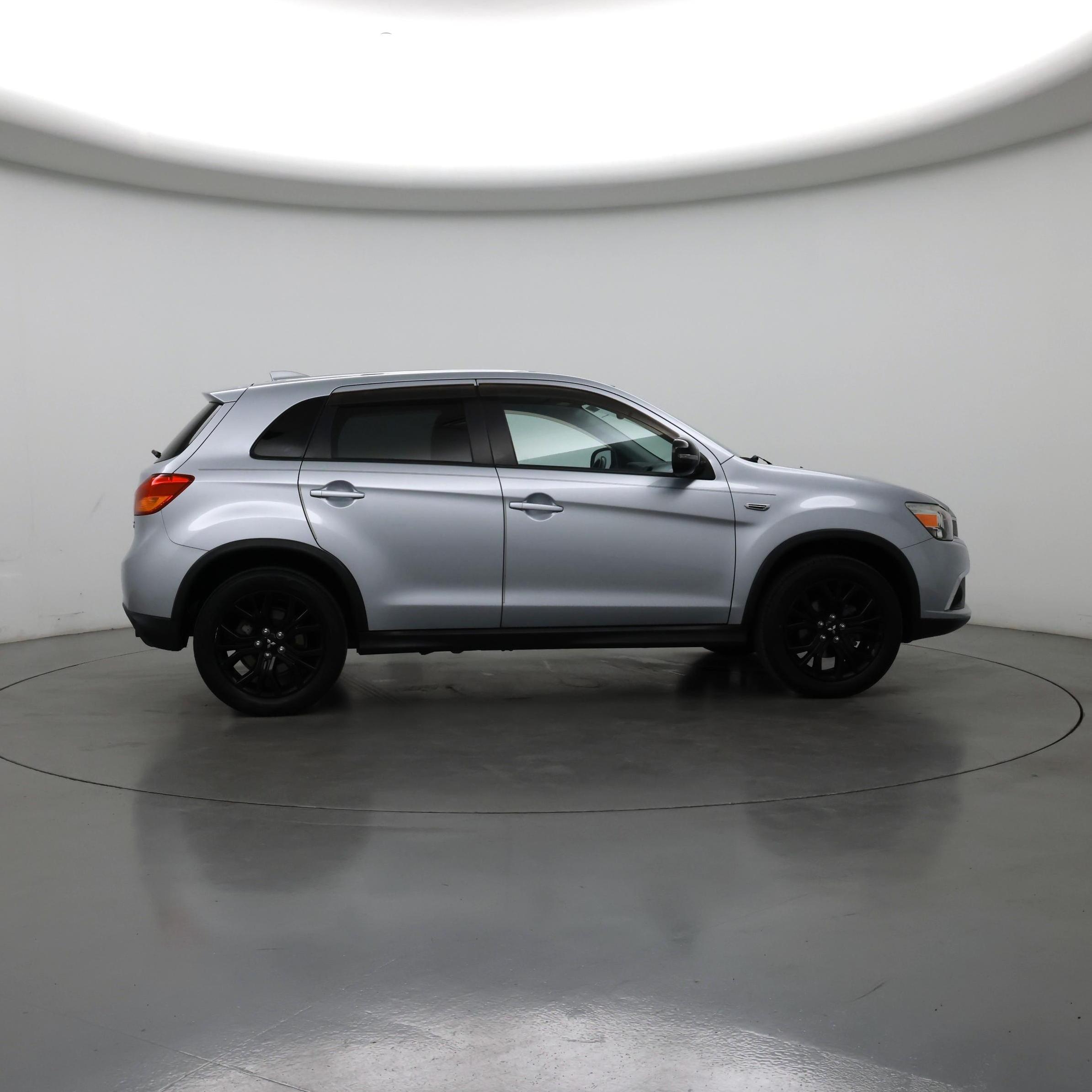Thumbnail: 2017 Mitsubishi Outlander Sport - 7