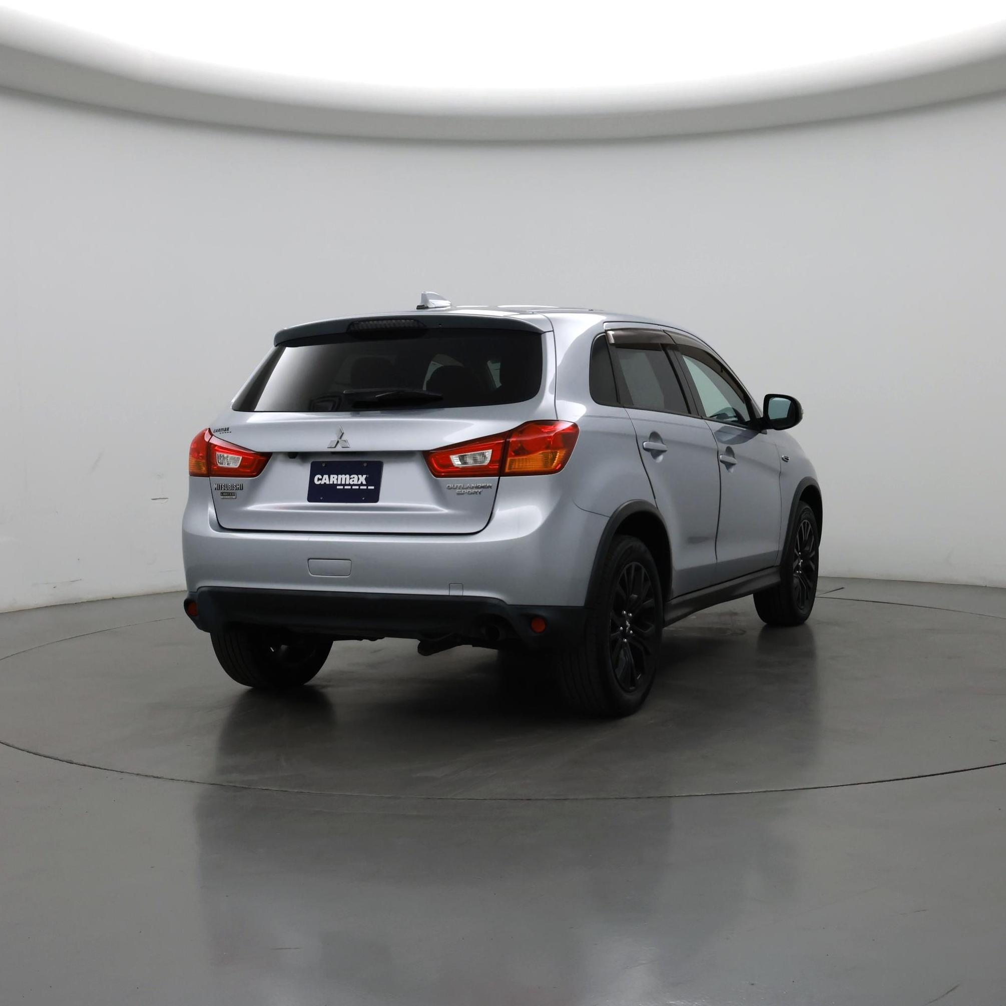 Thumbnail: 2017 Mitsubishi Outlander Sport - 8