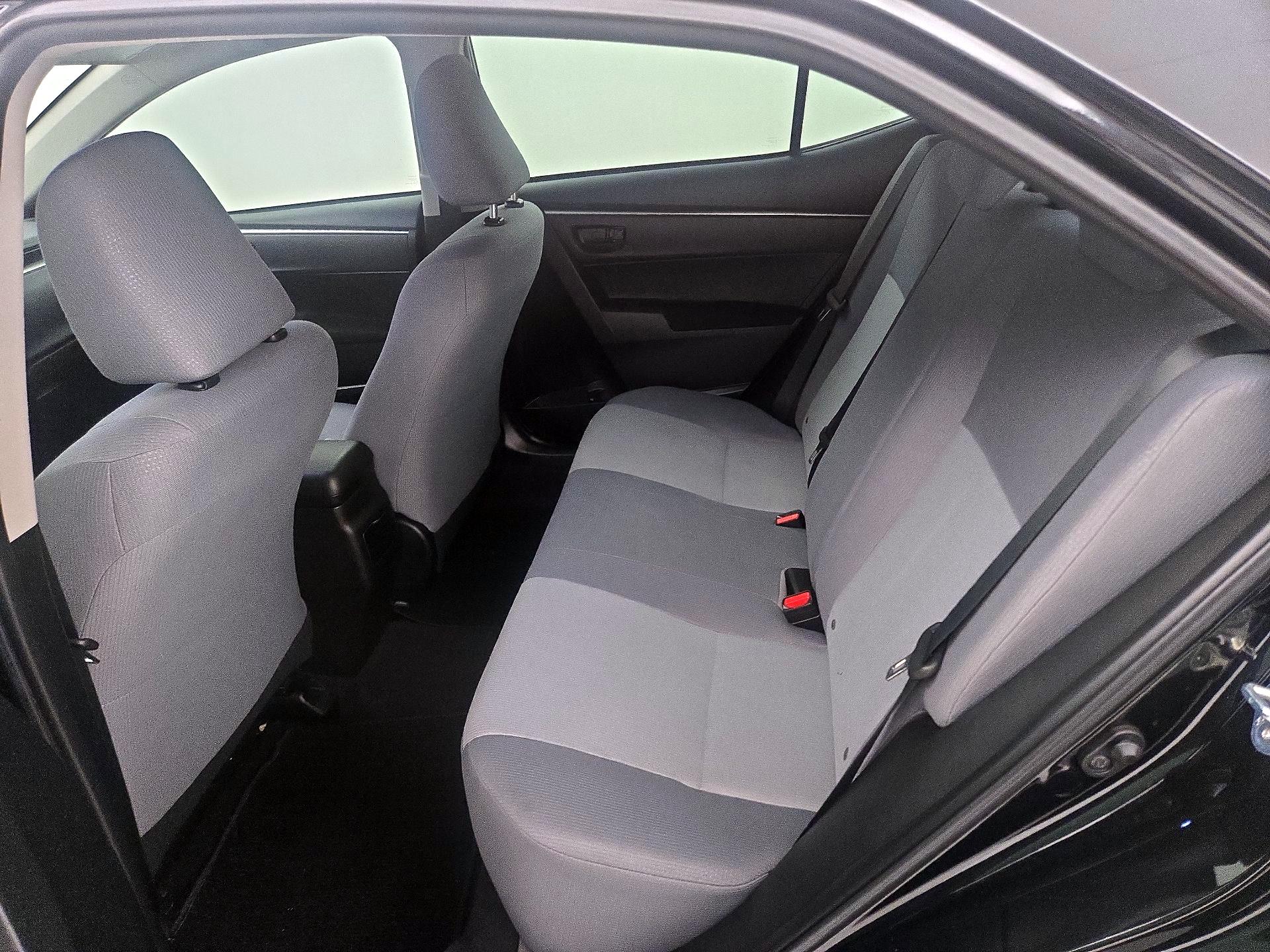 Thumbnail: 2016 Toyota Corolla - 18