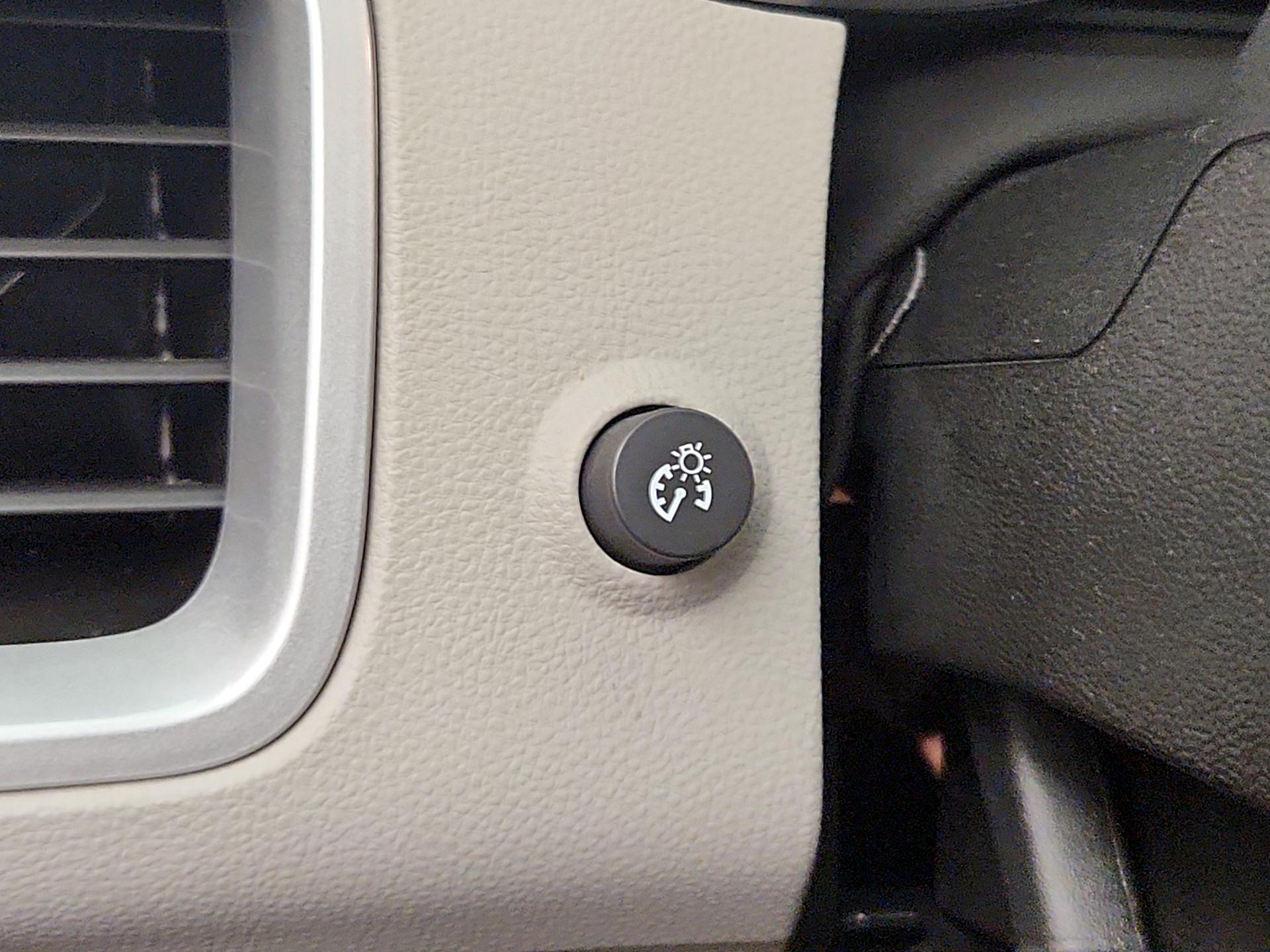 Thumbnail: 2014 Chevrolet Equinox - 13