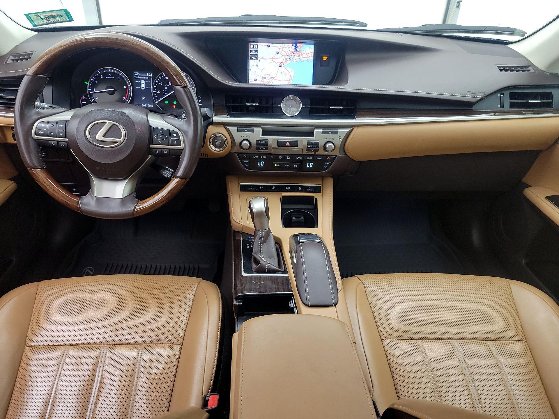 Thumbnail: 2017 Lexus ES - 9