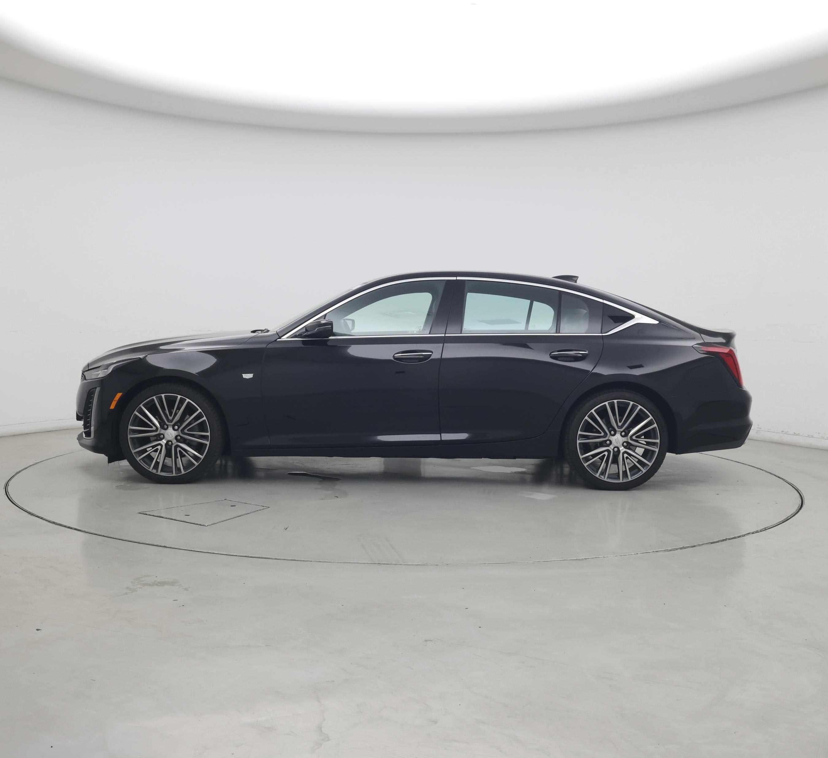 Thumbnail: 2023 Cadillac CT5 - 3