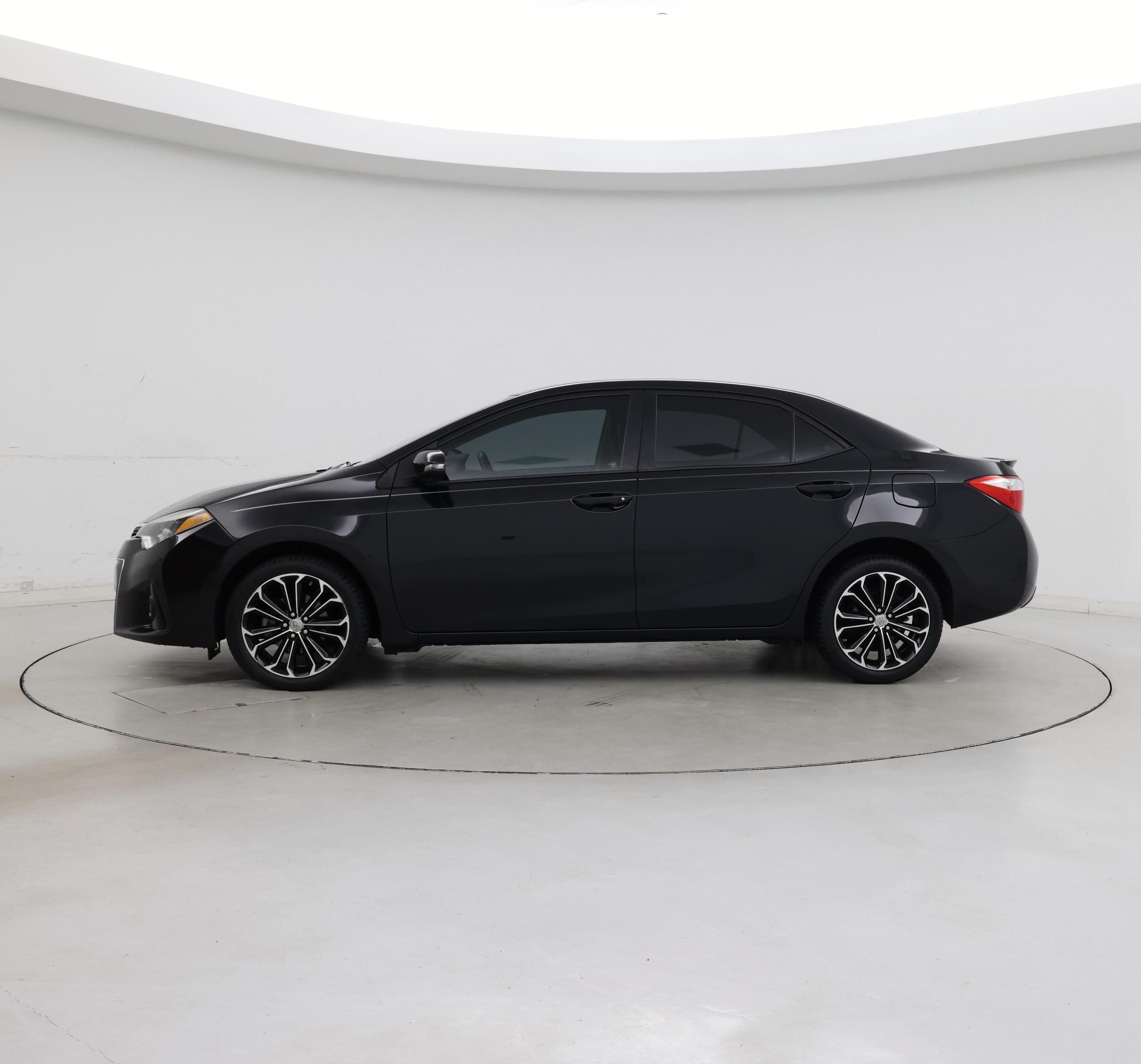 Thumbnail: 2016 Toyota Corolla - 3