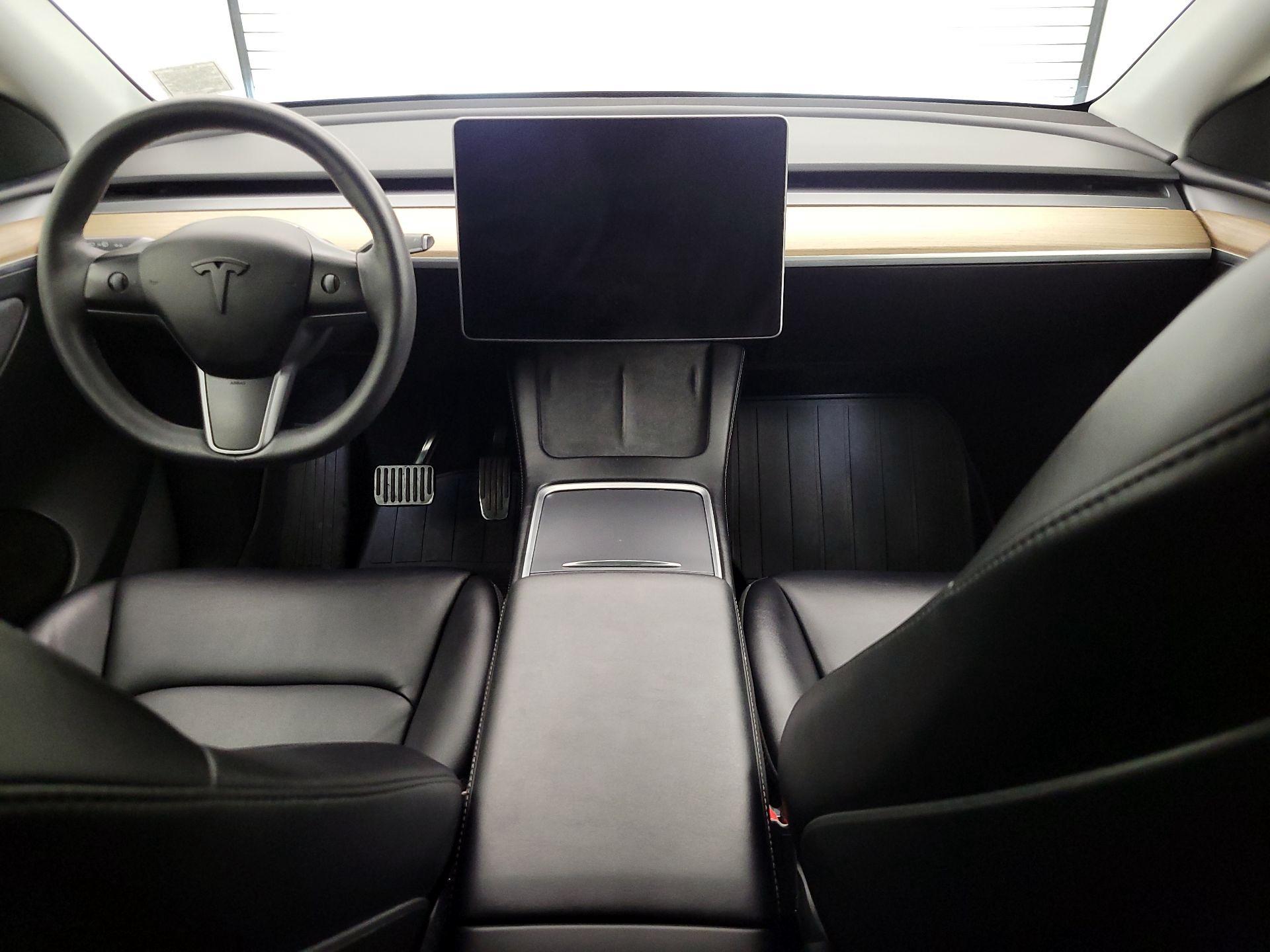 Thumbnail: 2023 Tesla Model Y - 9