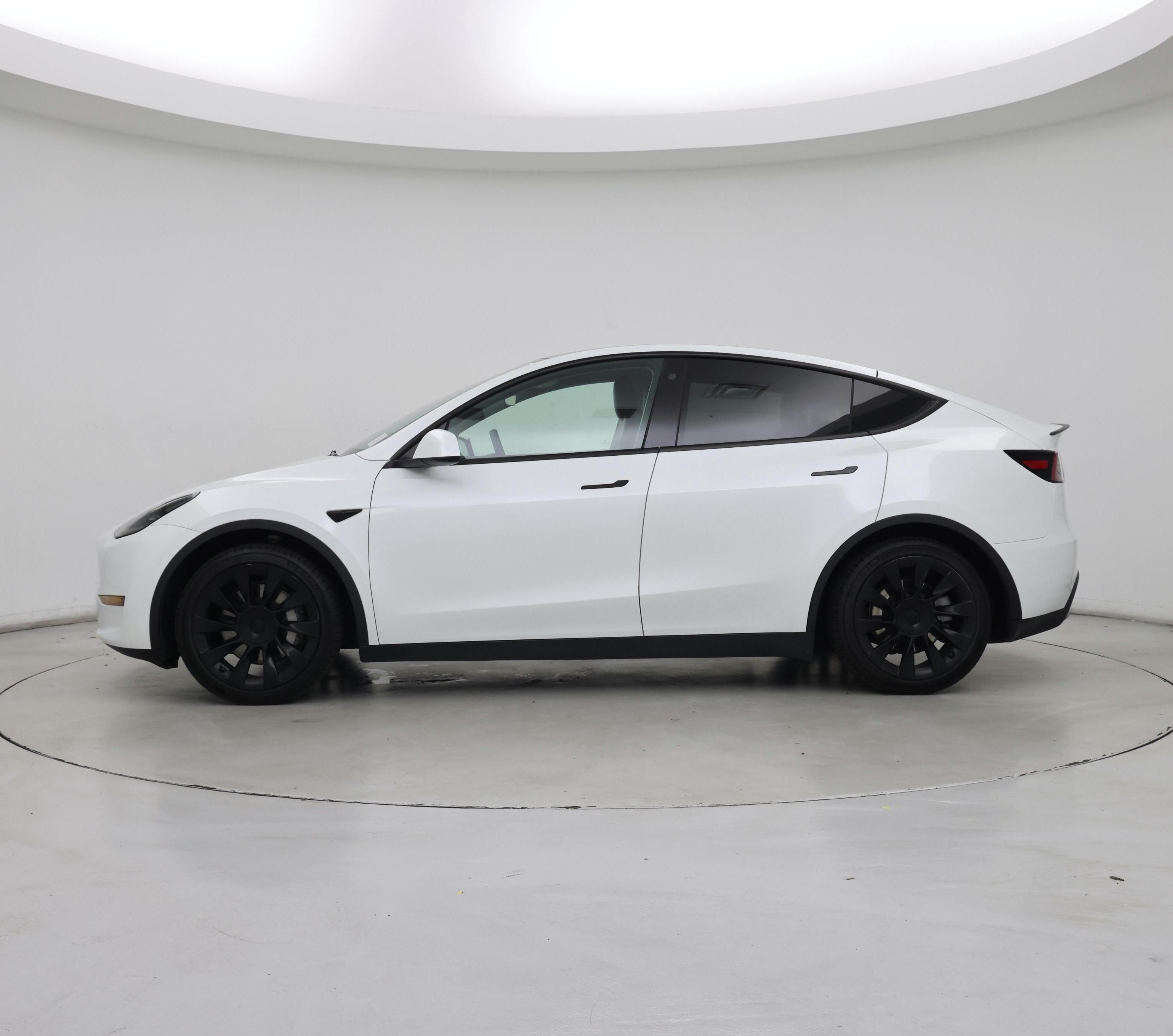 Thumbnail: 2023 Tesla Model Y - 3