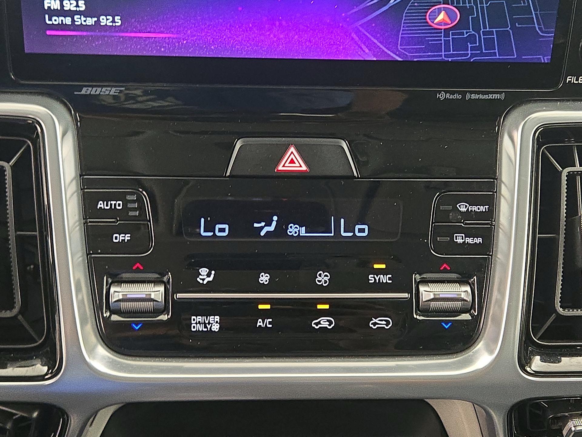 Thumbnail: 2024 Kia Sorento - 17
