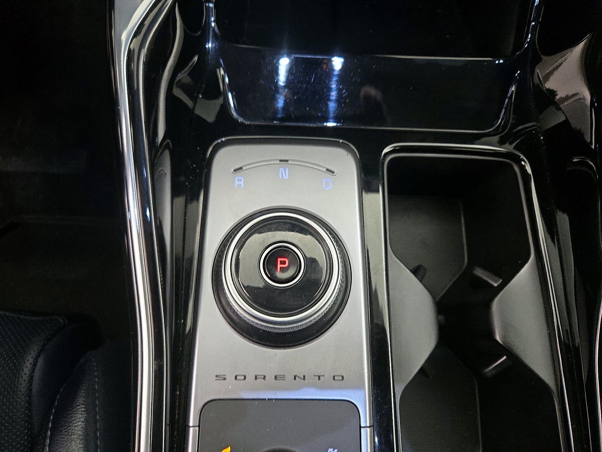 Thumbnail: 2024 Kia Sorento - 18