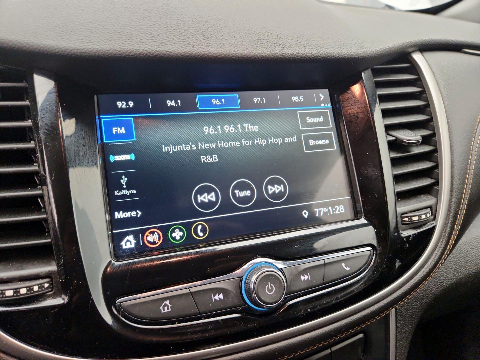 Thumbnail: 2019 Chevrolet Trax - 15