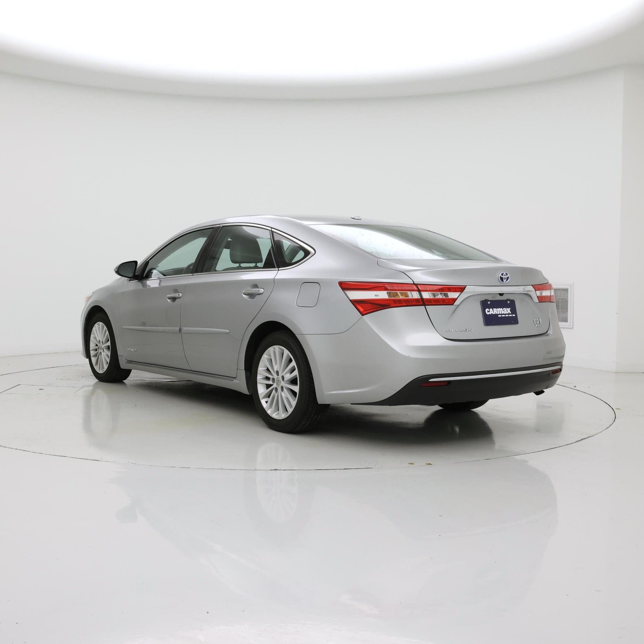 Thumbnail: 2015 Toyota Avalon - 2