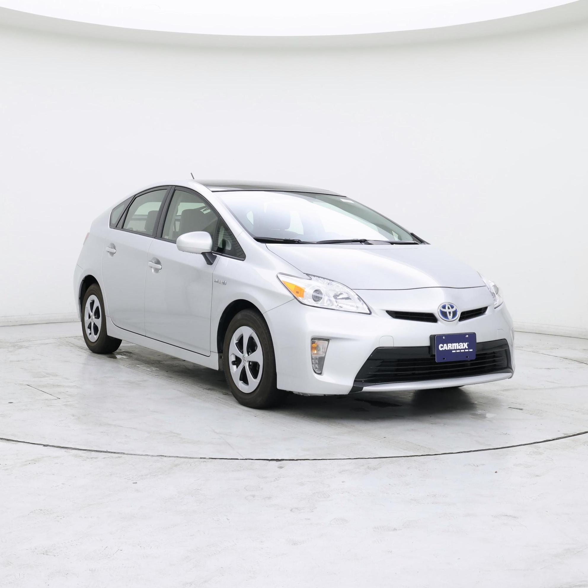 Silver 2015 Toyota Prius Hatchback Front-Wheel Drive Automatic
