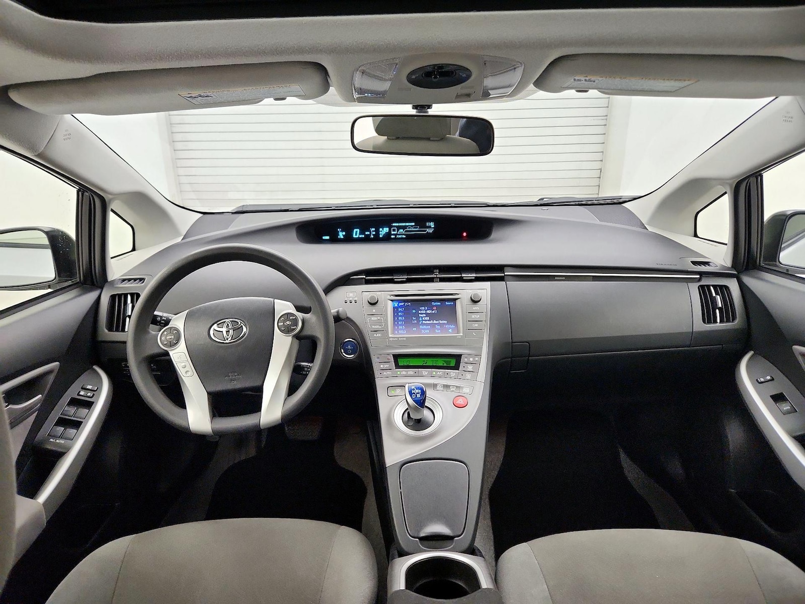 2015 Toyota Prius Three - Photo 10