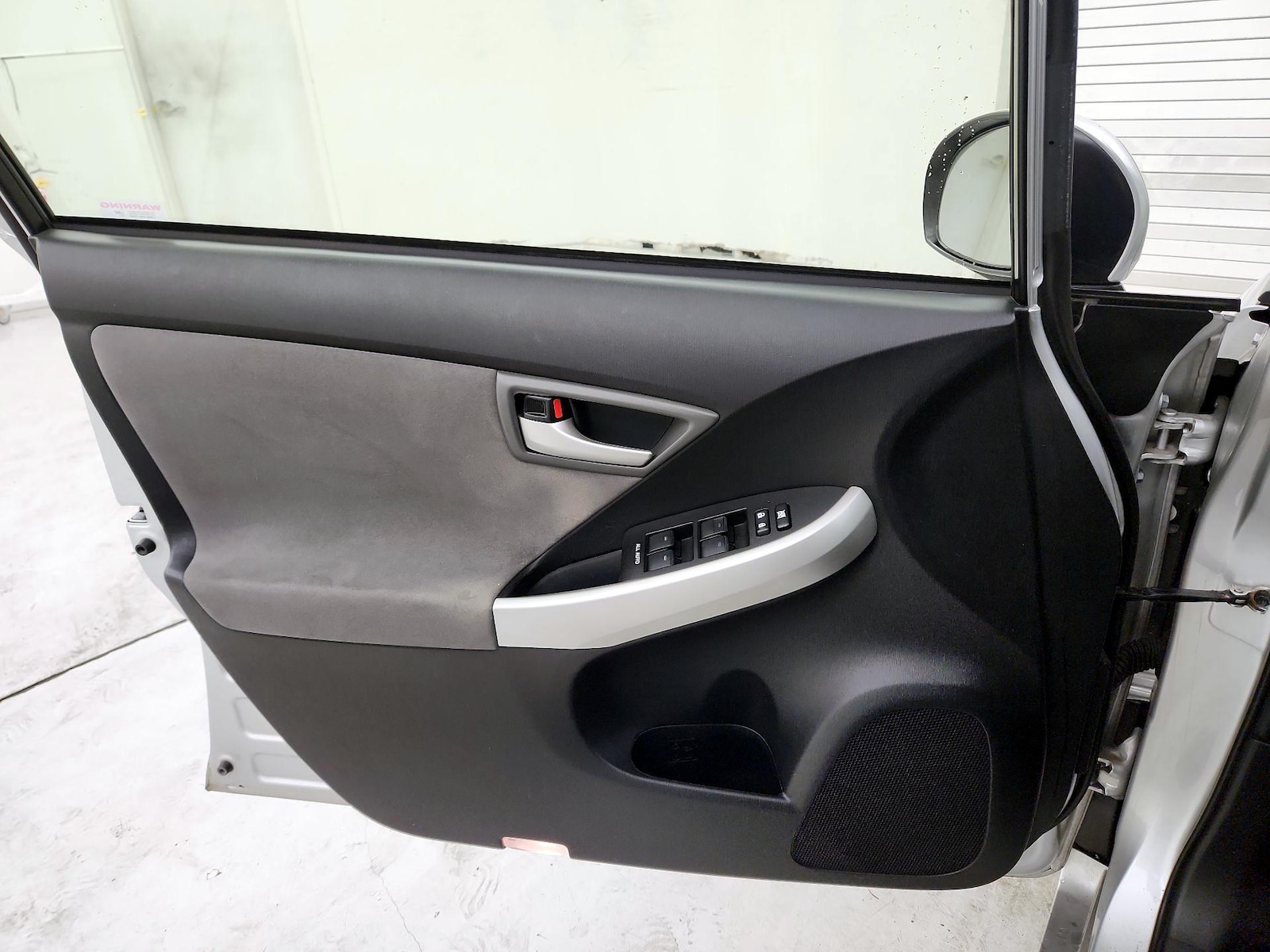 2015 Toyota Prius Three - Photo 13
