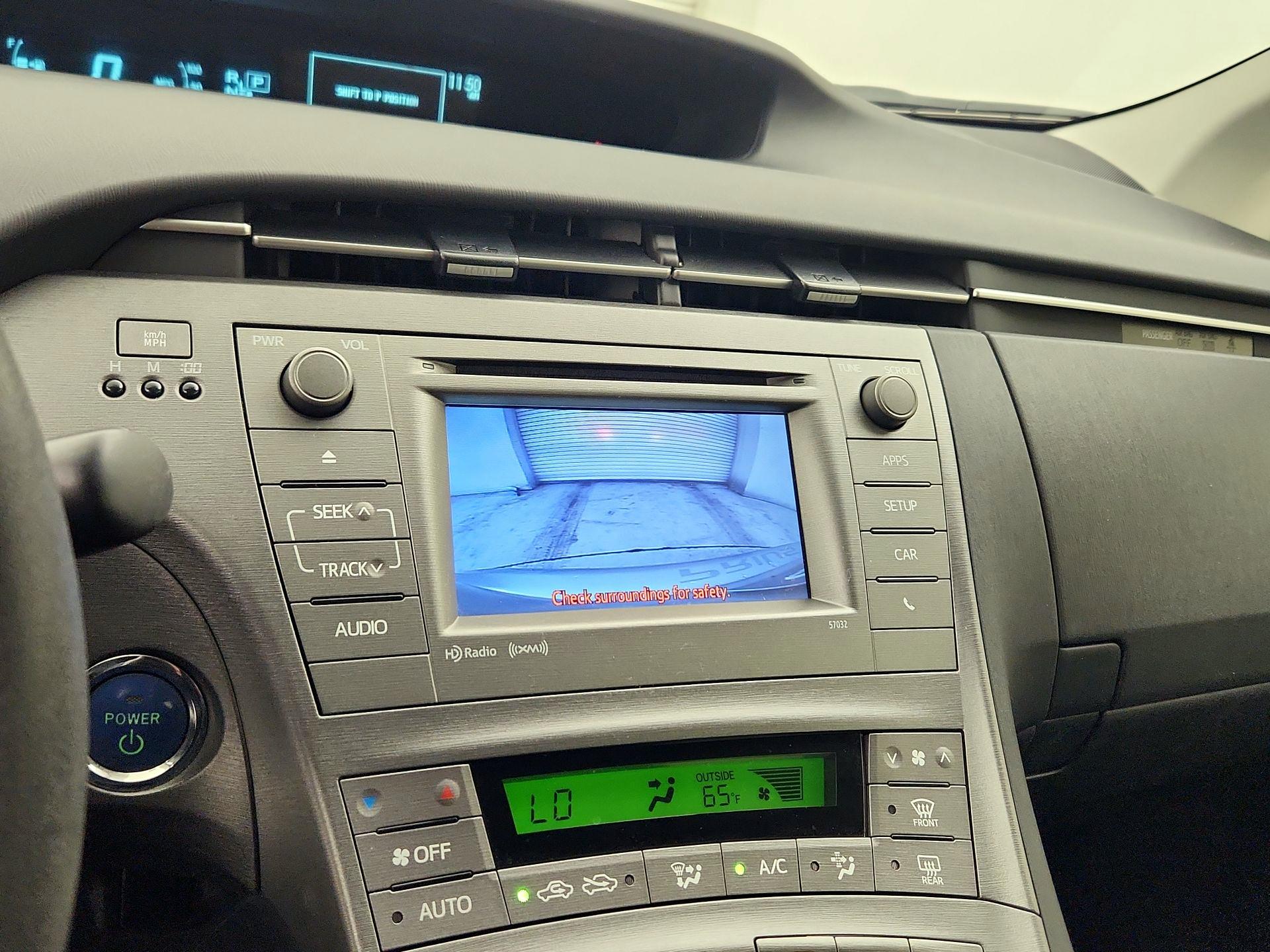 Thumbnail: 2015 Toyota Prius - 14