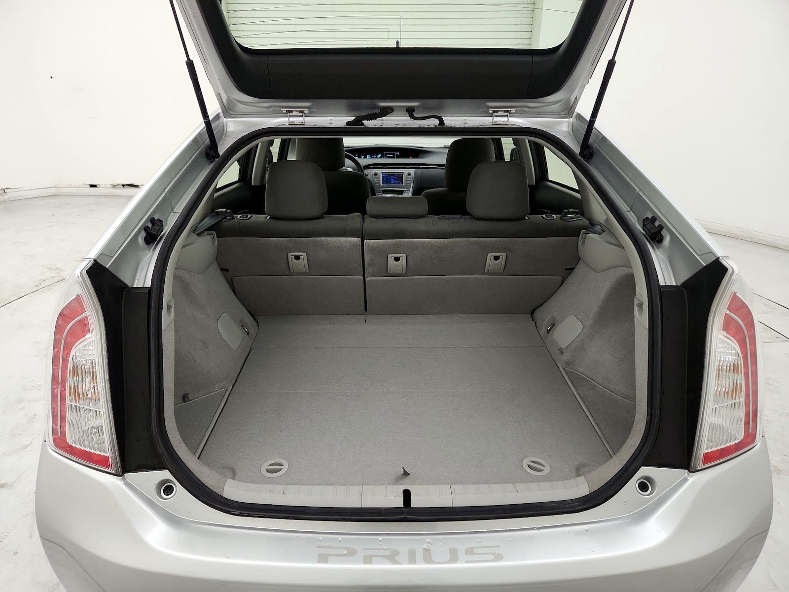 2015 Toyota Prius Three - Photo 22