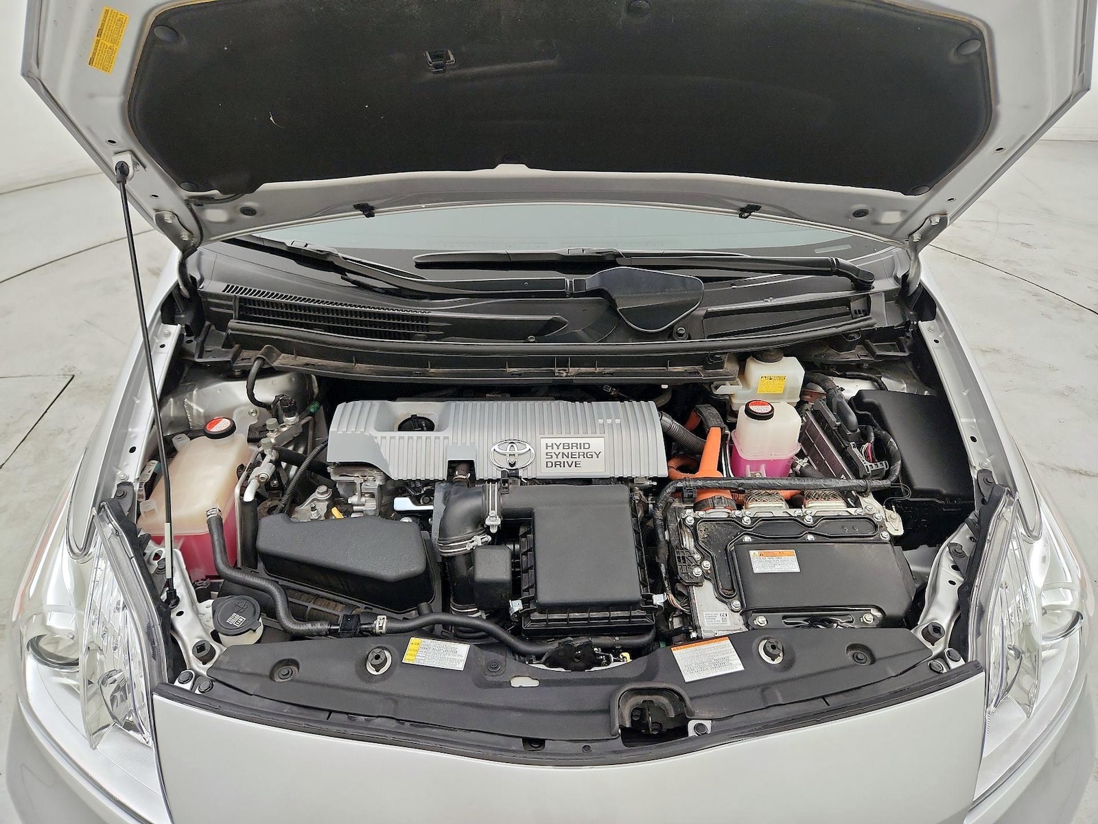 2015 Toyota Prius Three - Photo 23