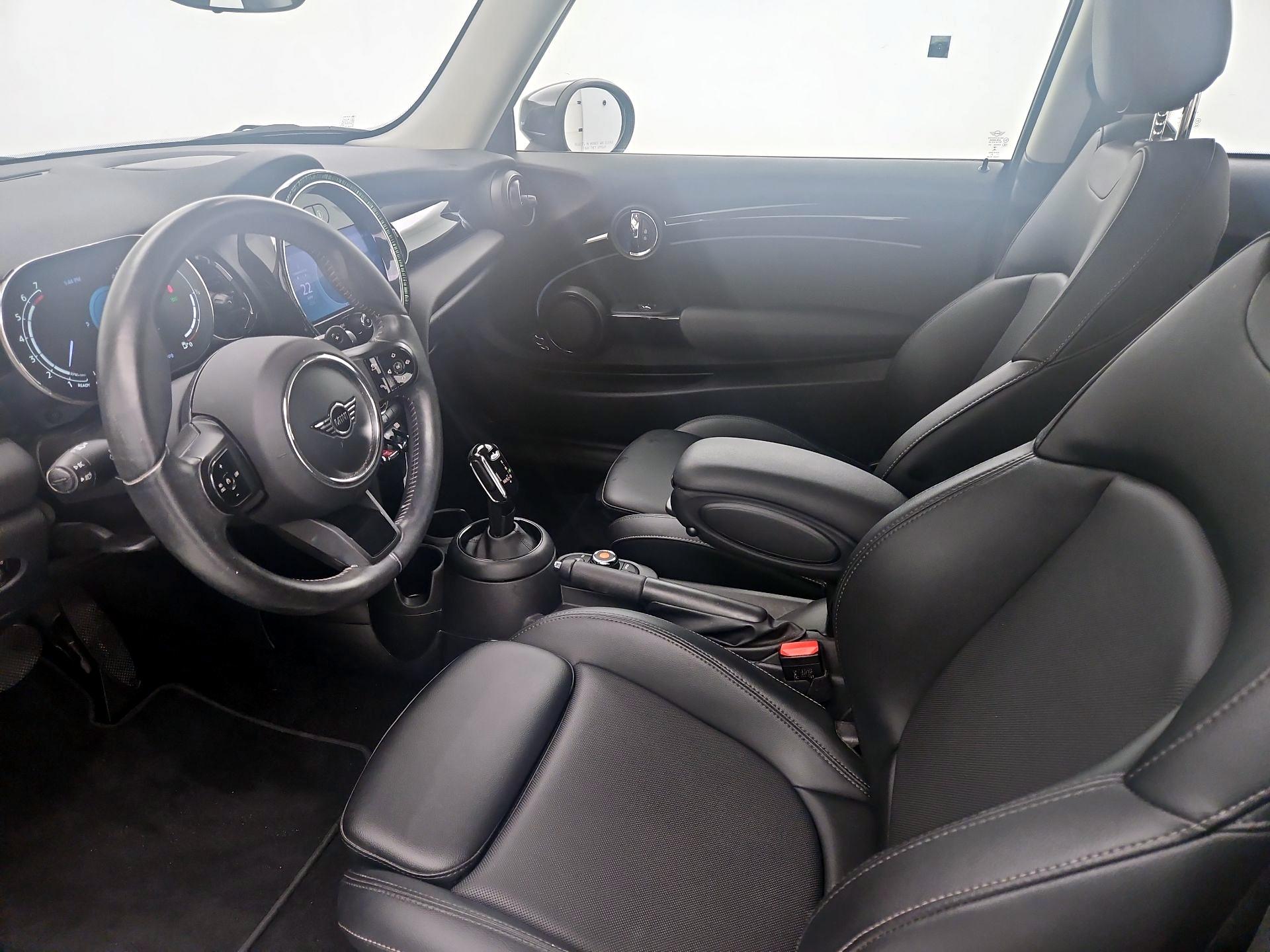 Thumbnail: 2022 MINI Cooper Hardtop - 11