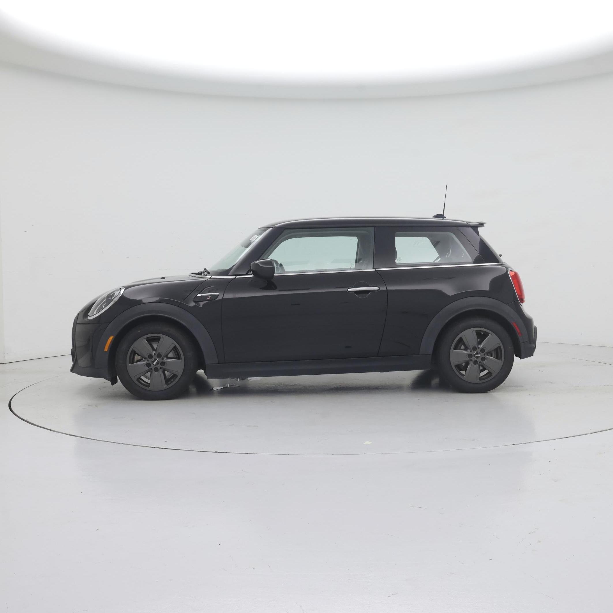 Thumbnail: 2022 MINI Cooper Hardtop - 3