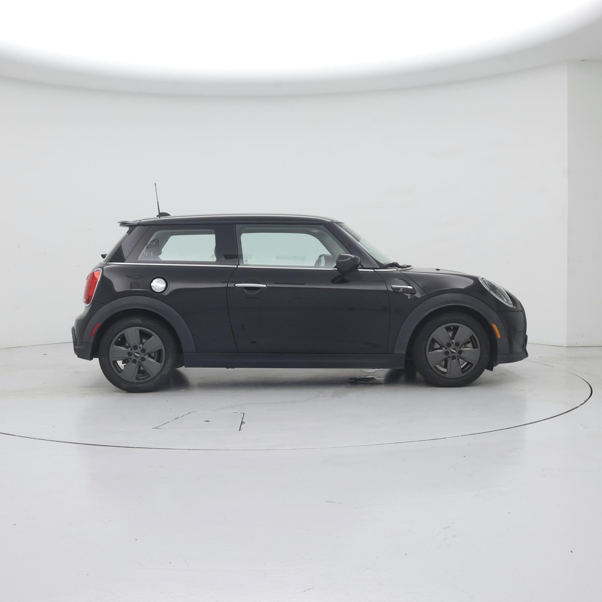 Thumbnail: 2022 MINI Cooper Hardtop - 7