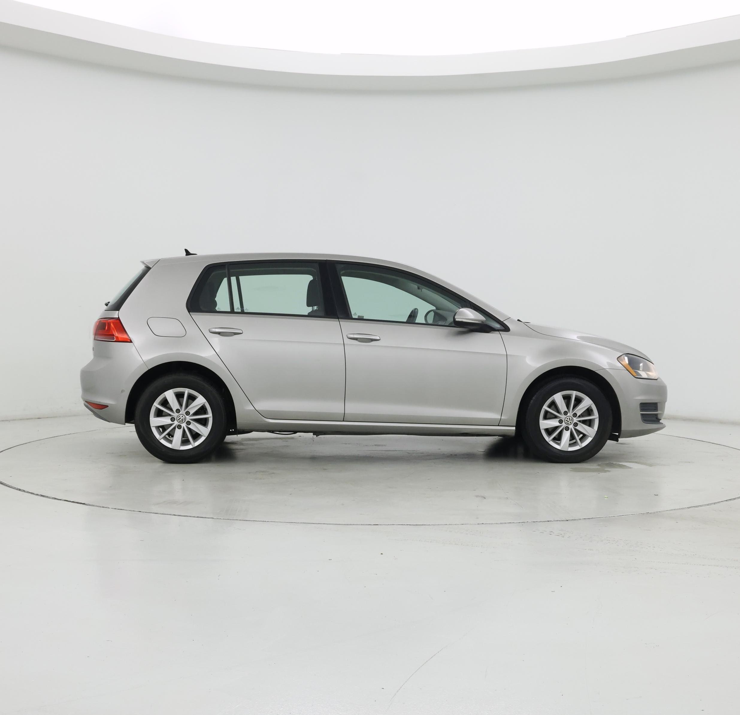 Thumbnail: 2016 Volkswagen Golf - 7