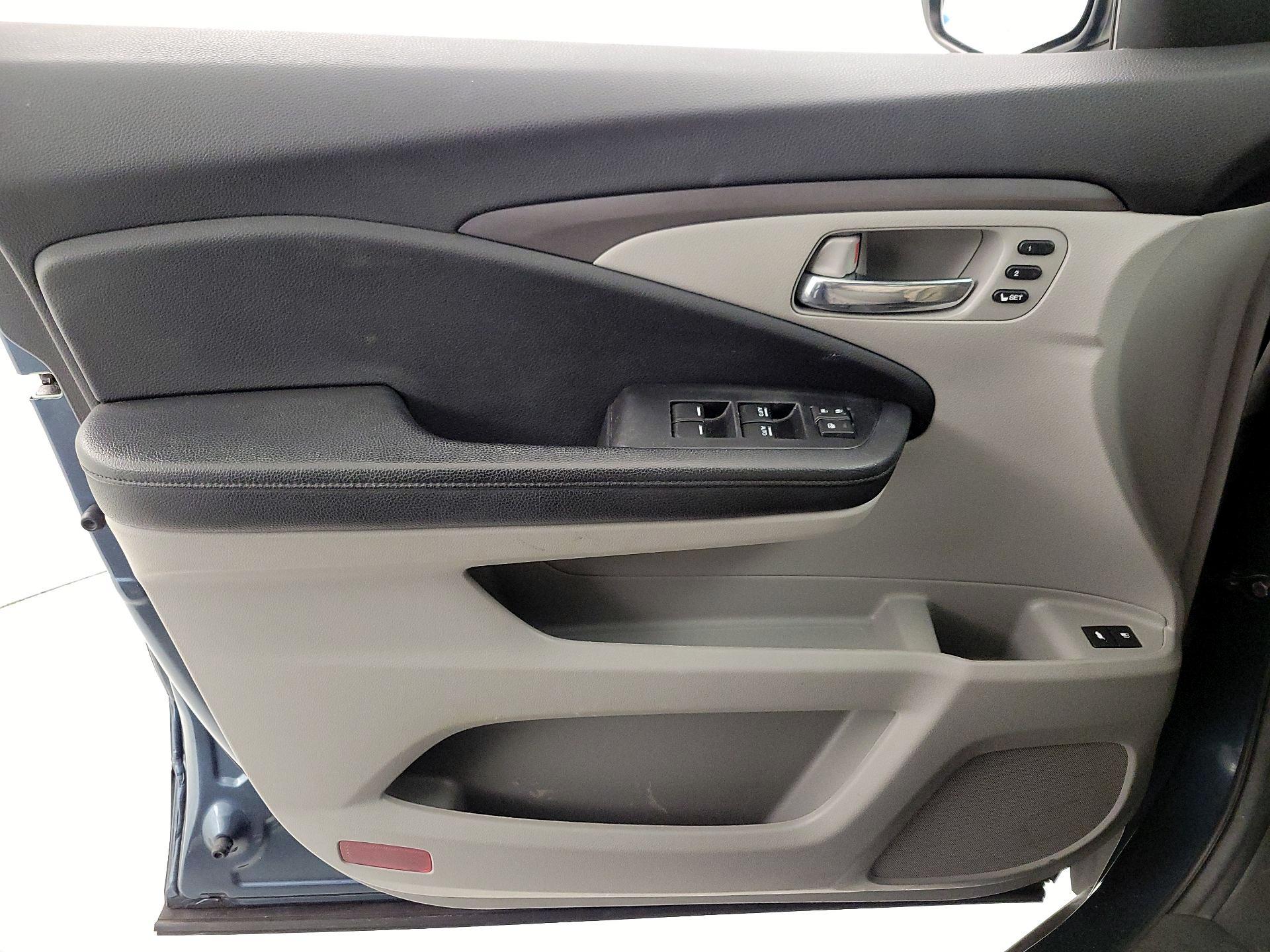 Thumbnail: 2021 Honda Pilot - 12