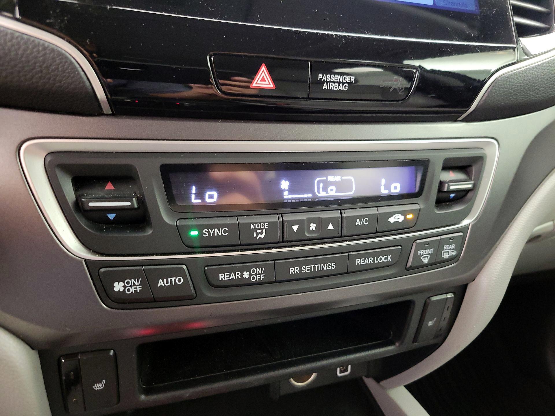 Thumbnail: 2021 Honda Pilot - 16