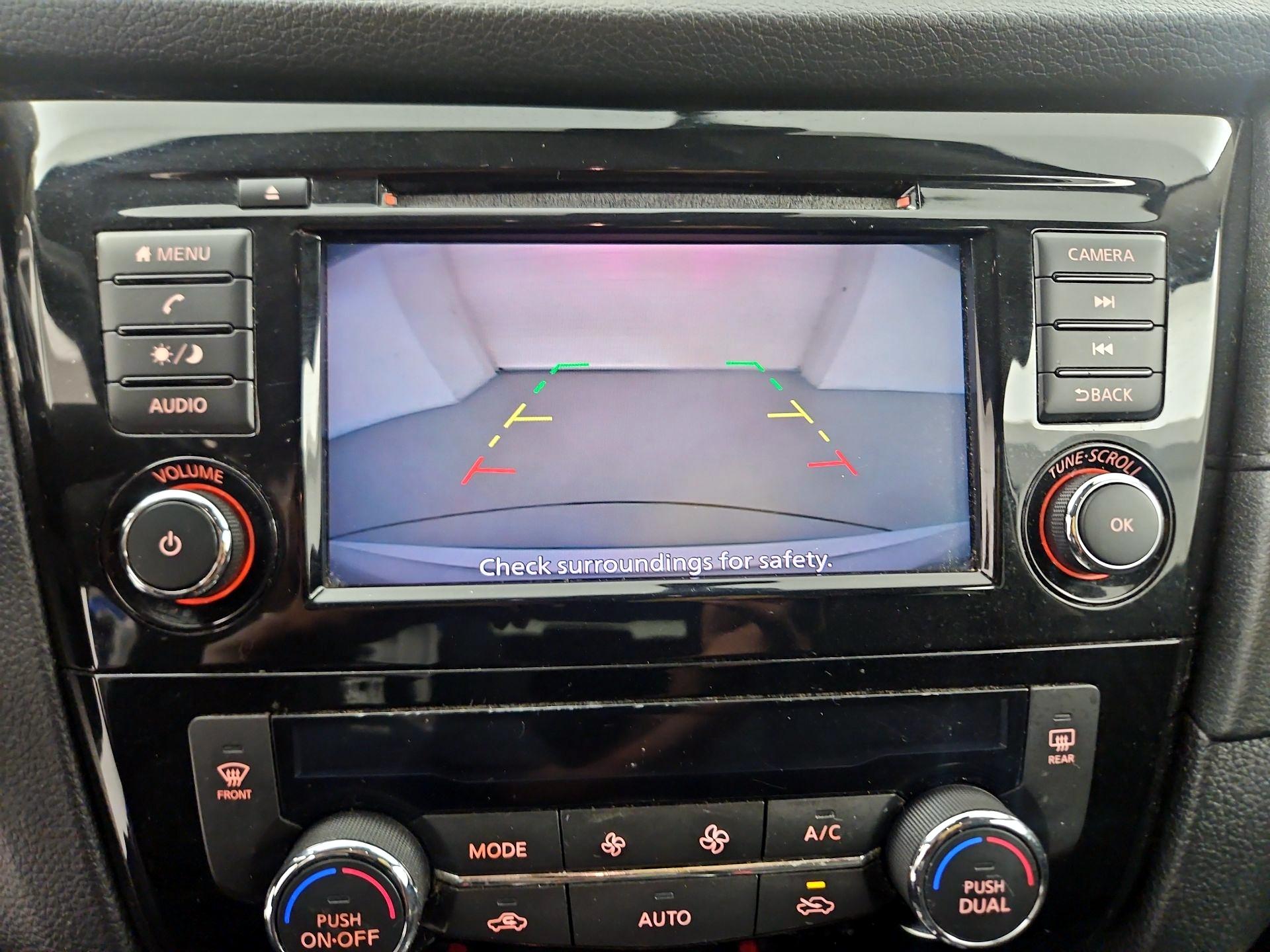 Thumbnail: 2019 Nissan Rogue - 14