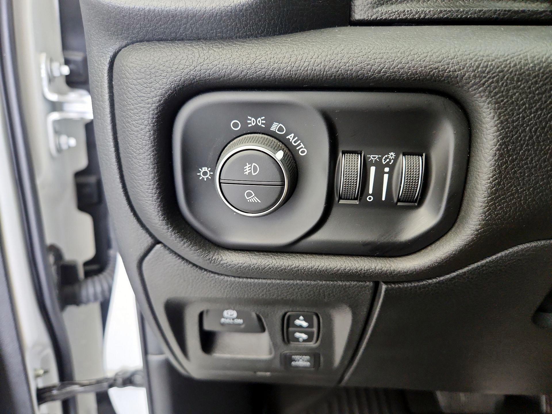 Thumbnail: 2024 RAM 1500 - 13