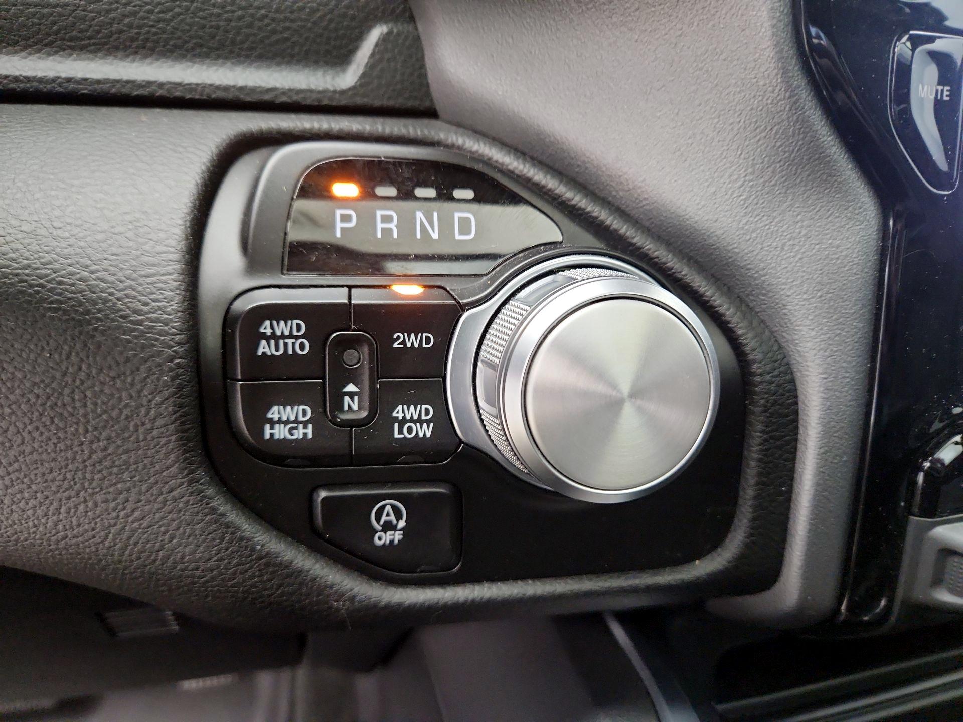 Thumbnail: 2024 RAM 1500 - 18