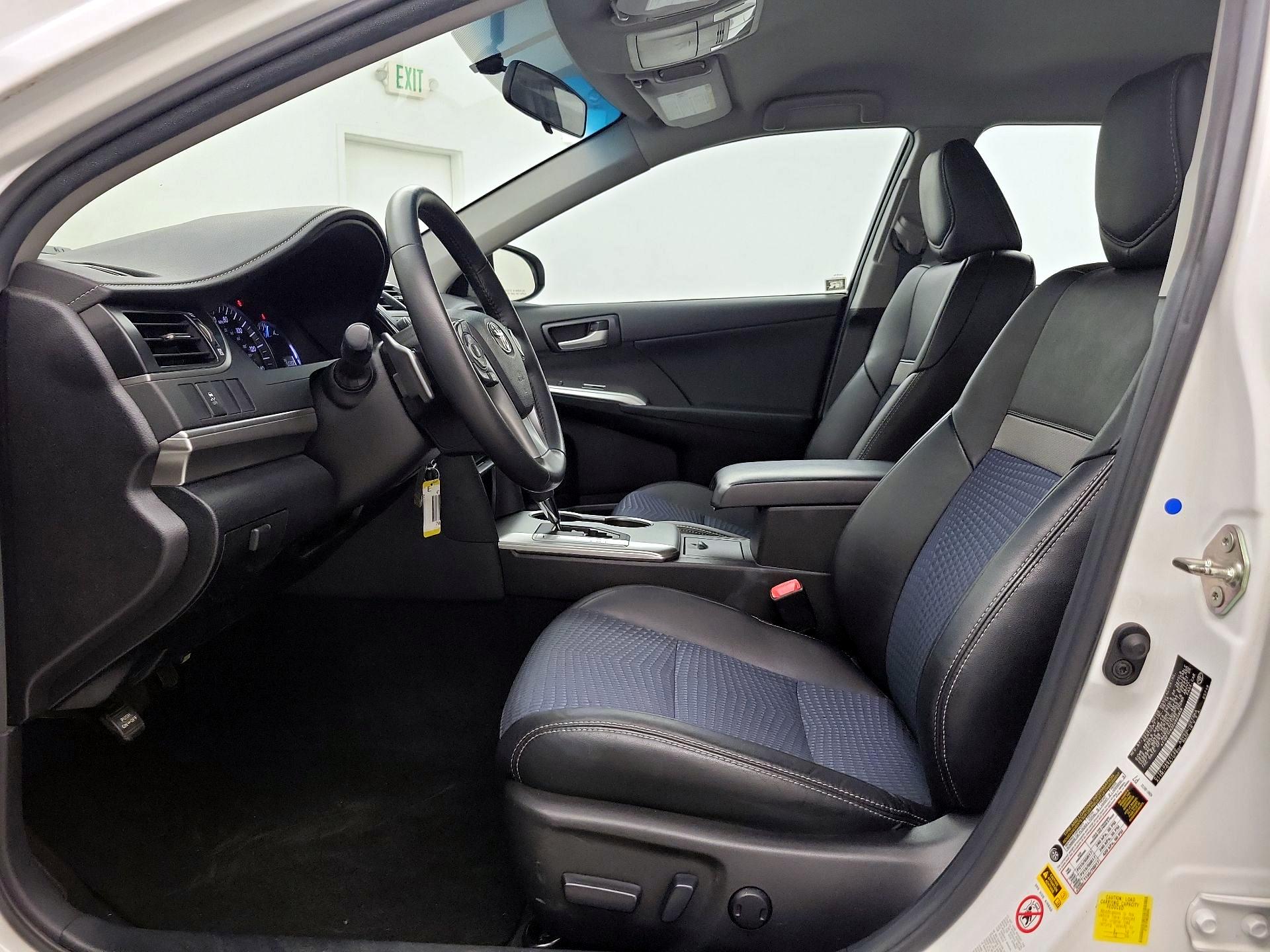 Thumbnail: 2014 Toyota Camry - 11