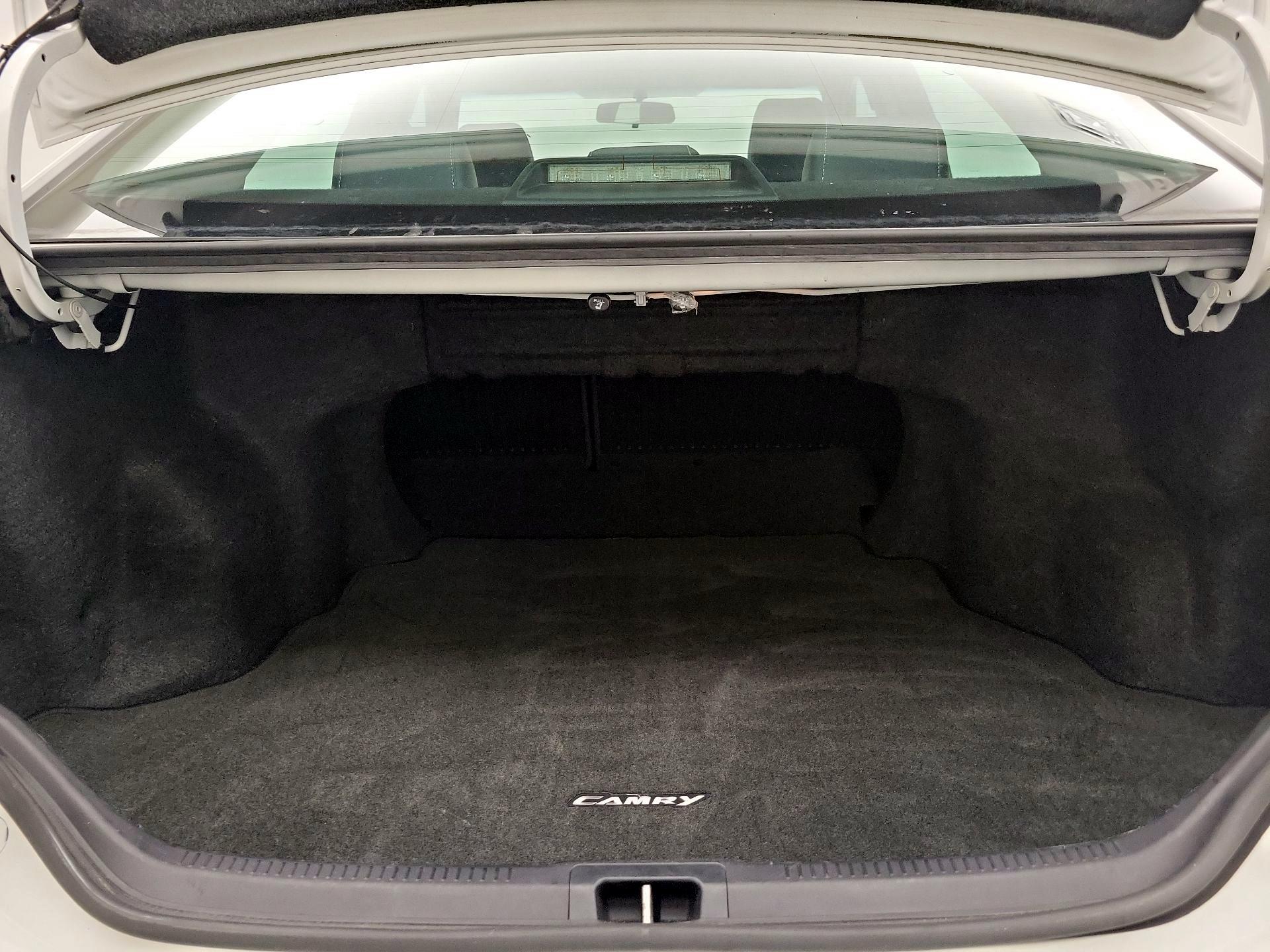 Thumbnail: 2014 Toyota Camry - 20