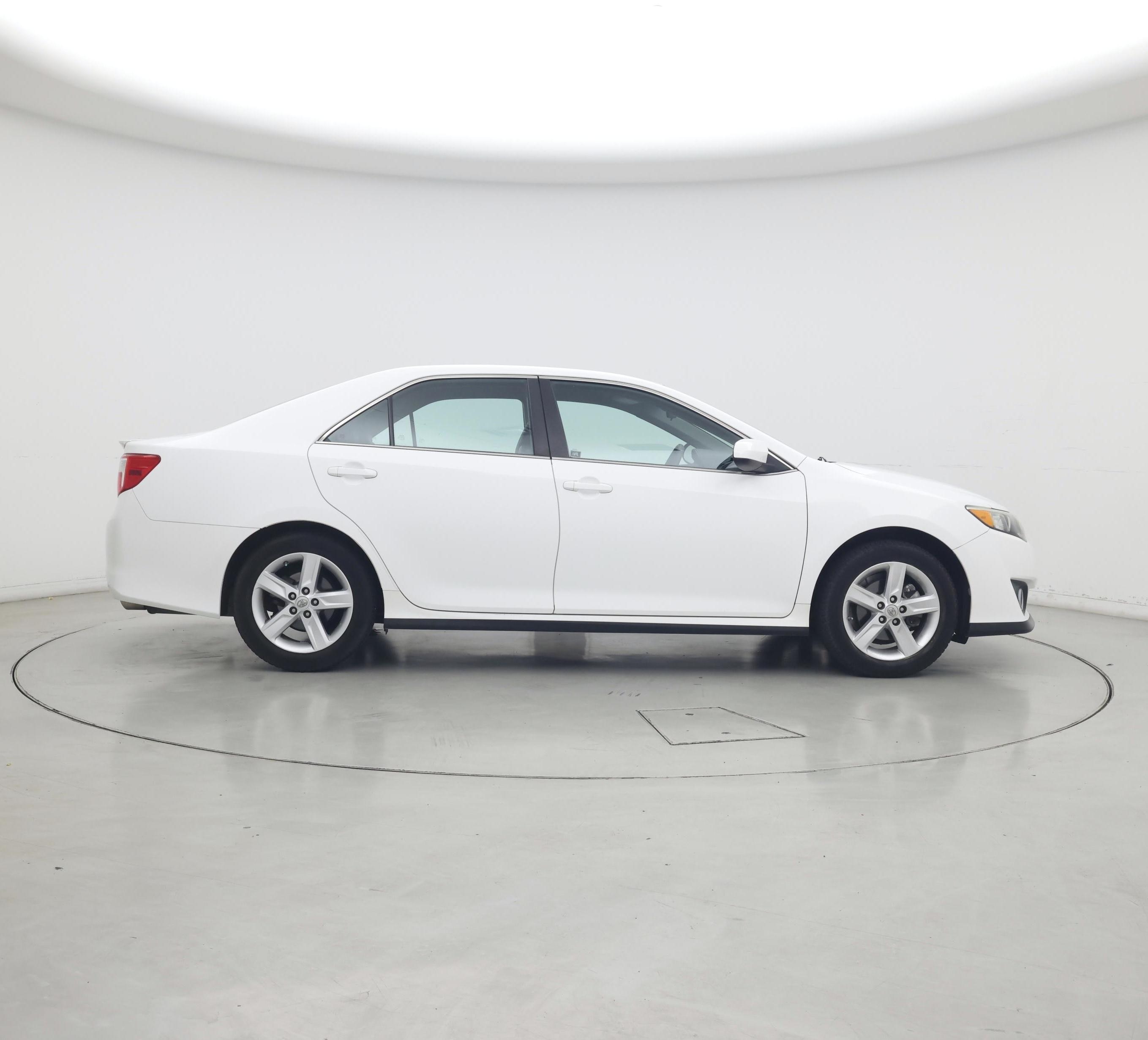 Thumbnail: 2014 Toyota Camry - 7