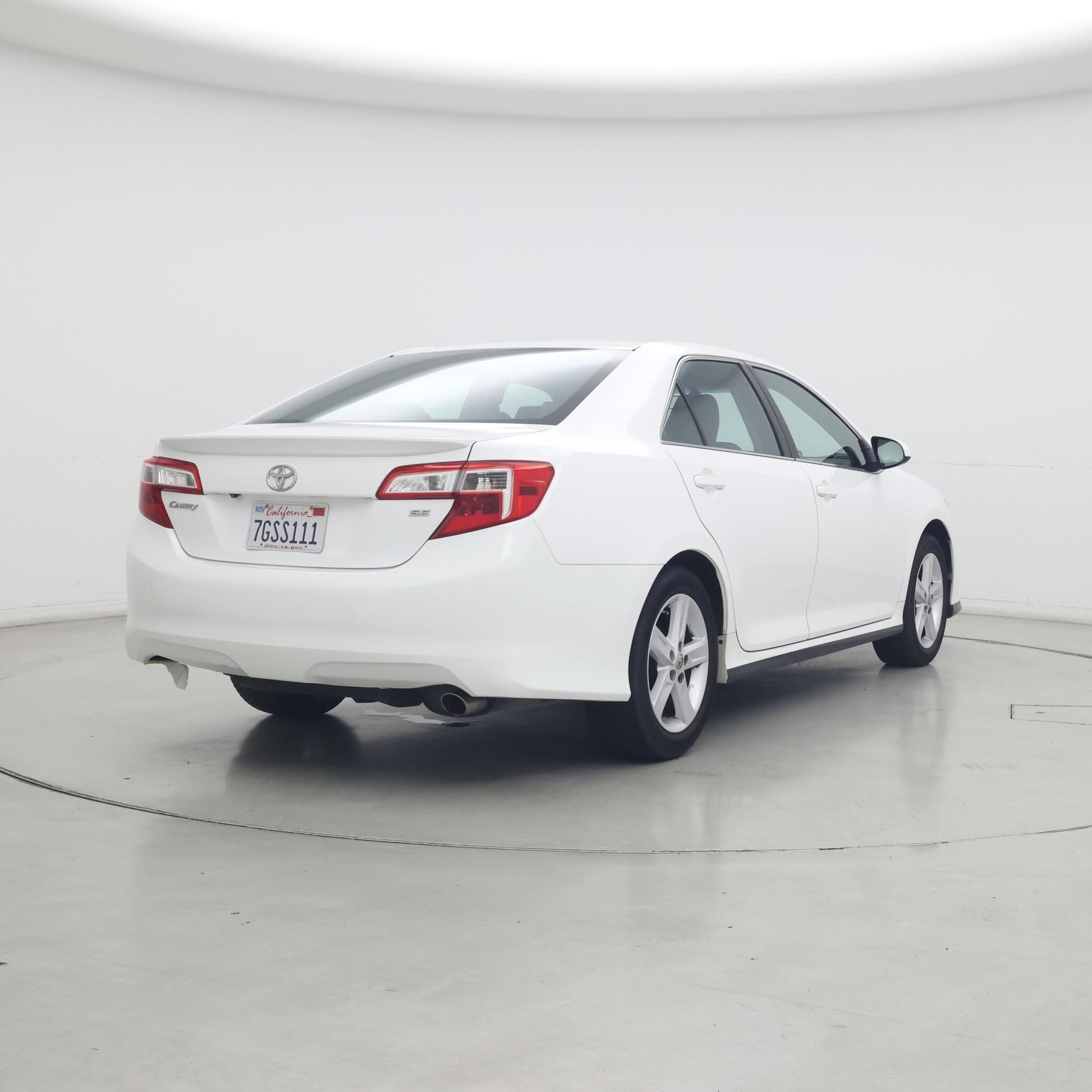 Thumbnail: 2014 Toyota Camry - 8