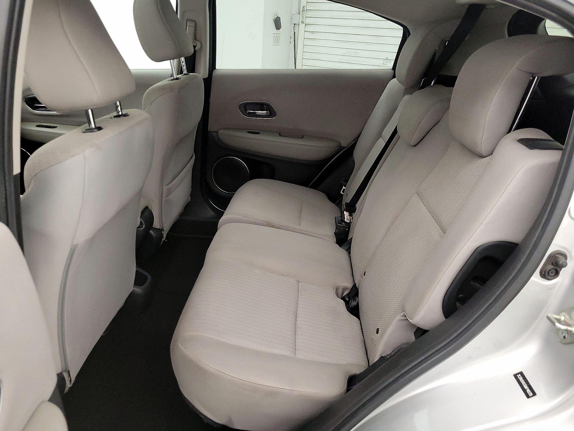Thumbnail: 2016 Honda HR-V - 20