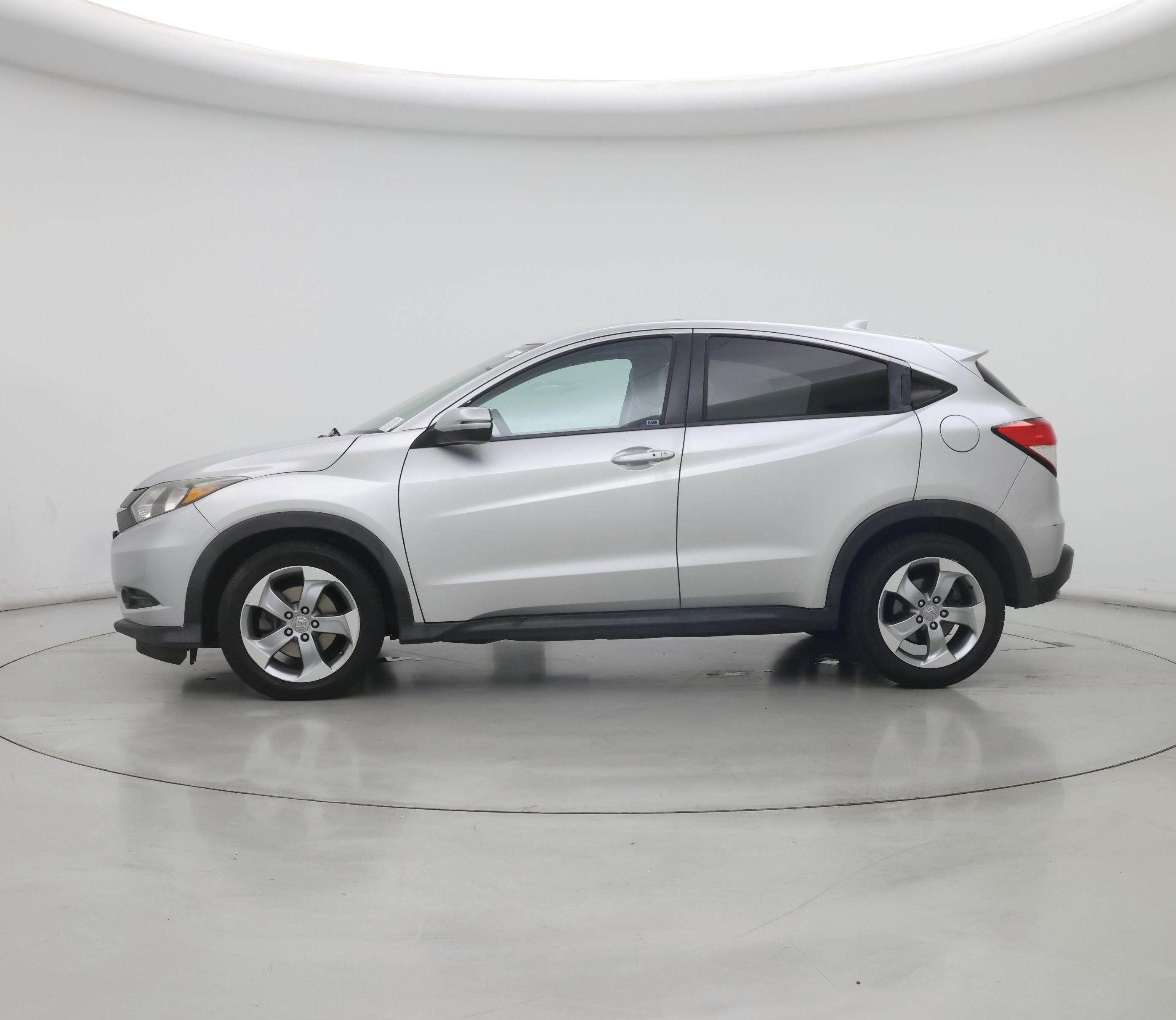 Thumbnail: 2016 Honda HR-V - 3