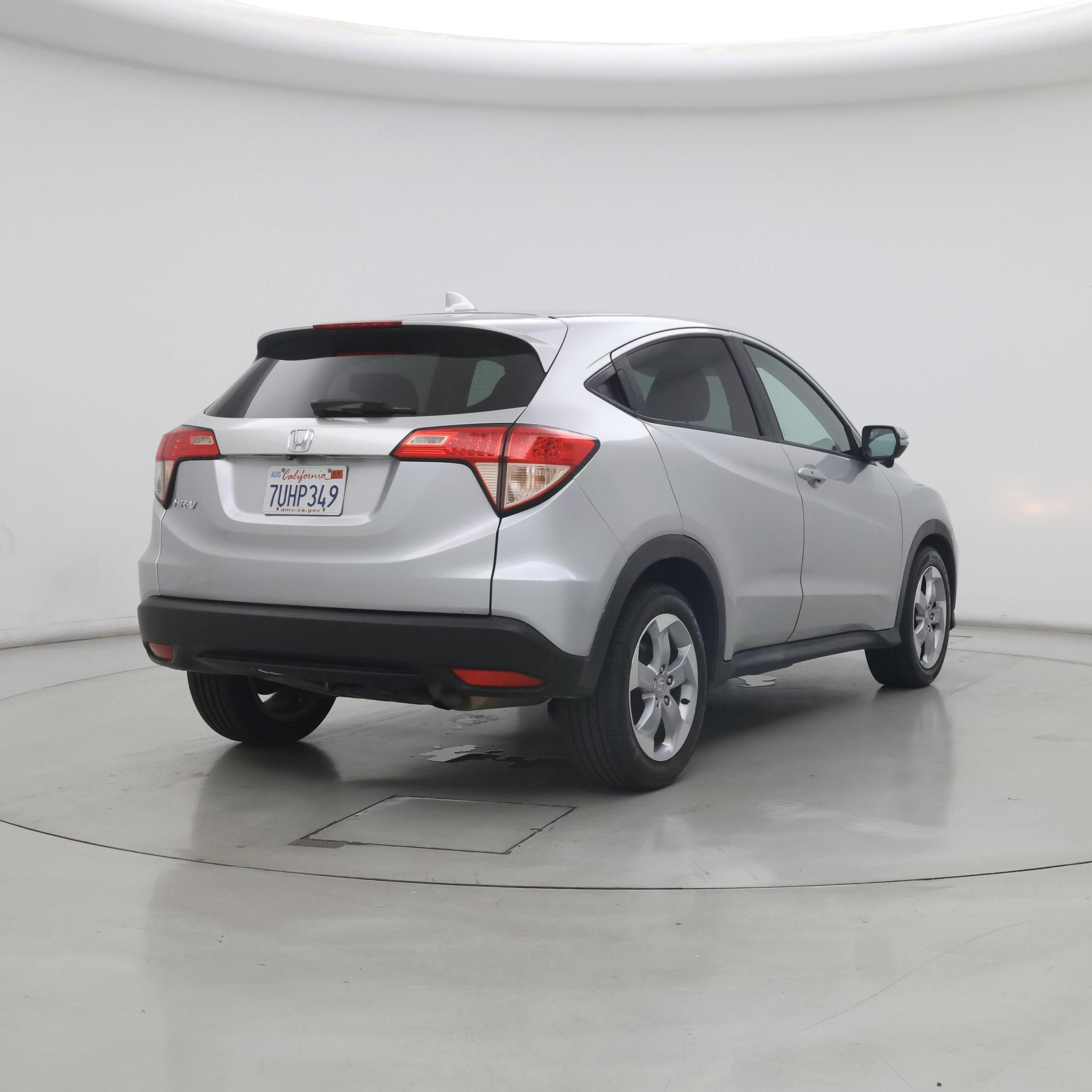 Thumbnail: 2016 Honda HR-V - 8