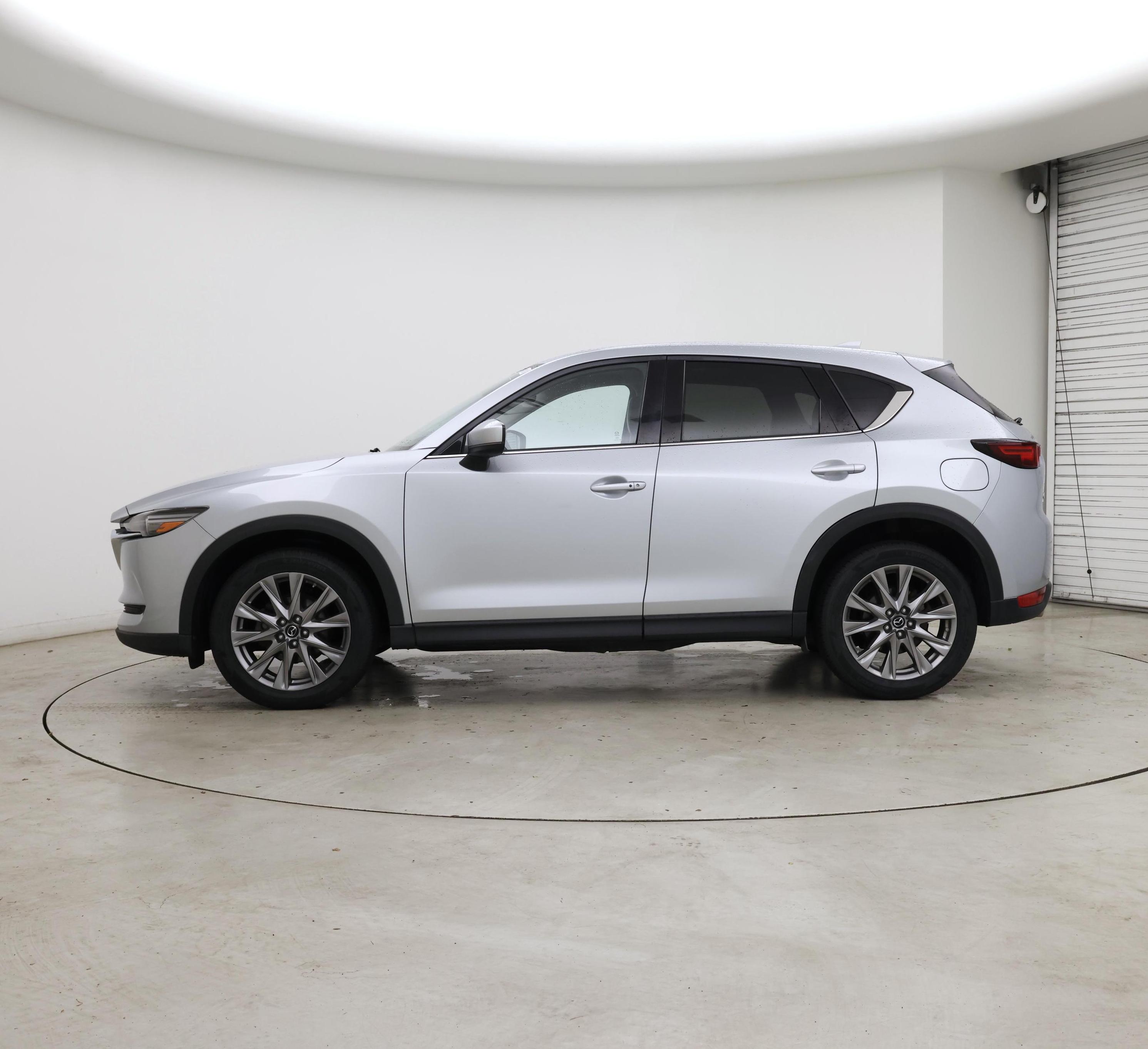 Thumbnail: 2020 Mazda CX-5 - 3